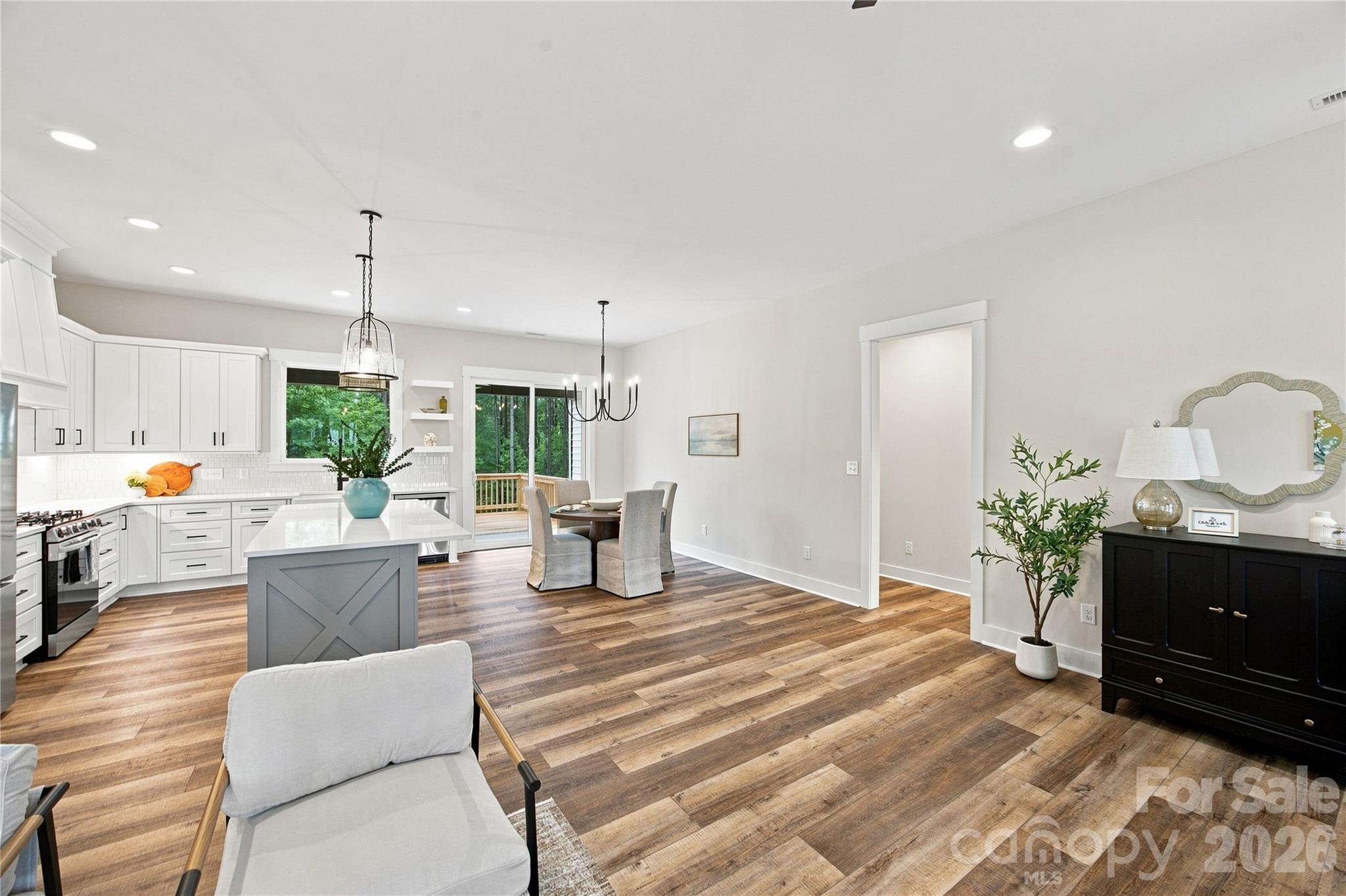 5014 Star Magnolia Court Property Photo 6