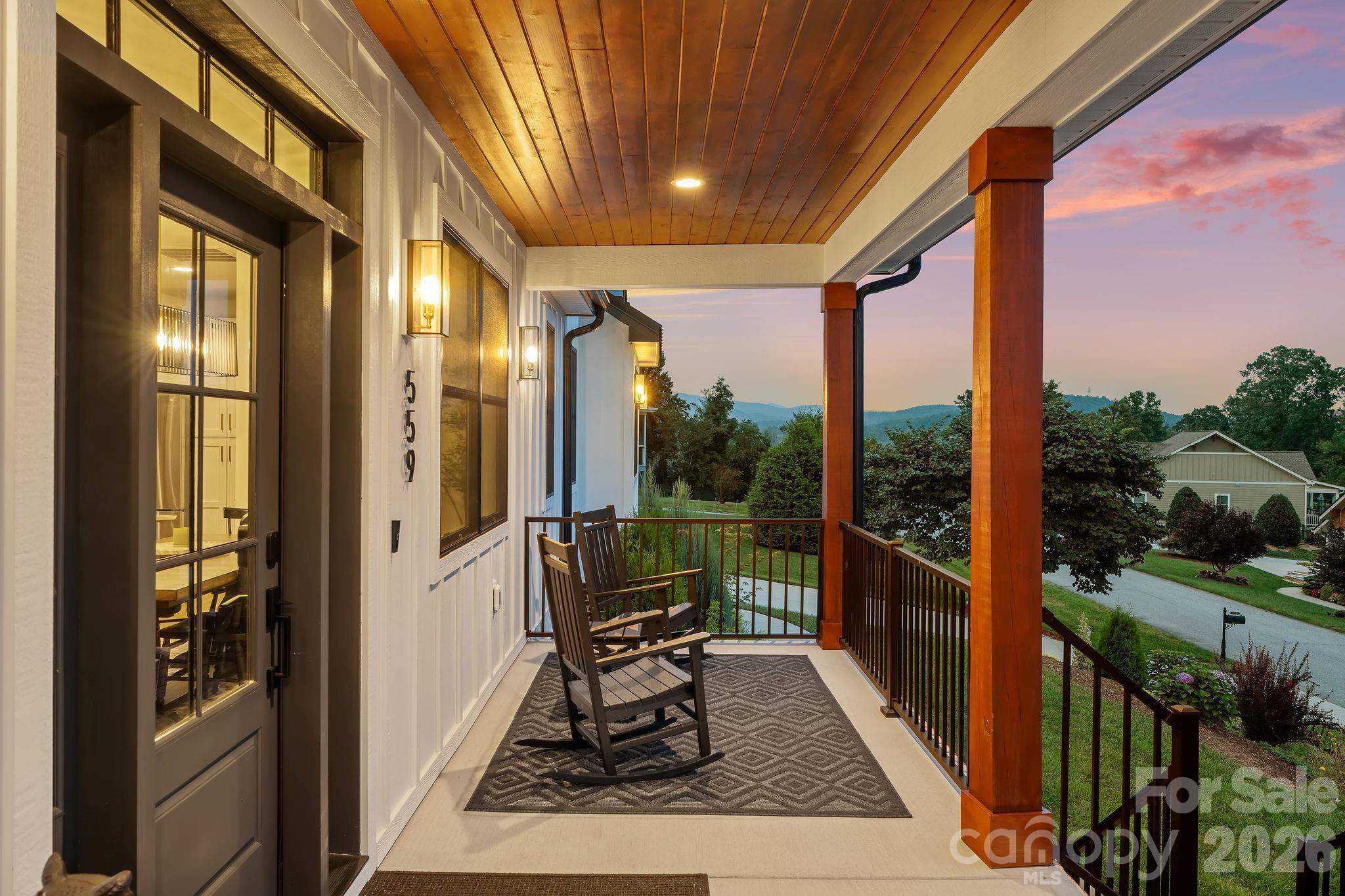 559 Blacksmith Run Drive Property Photo 3