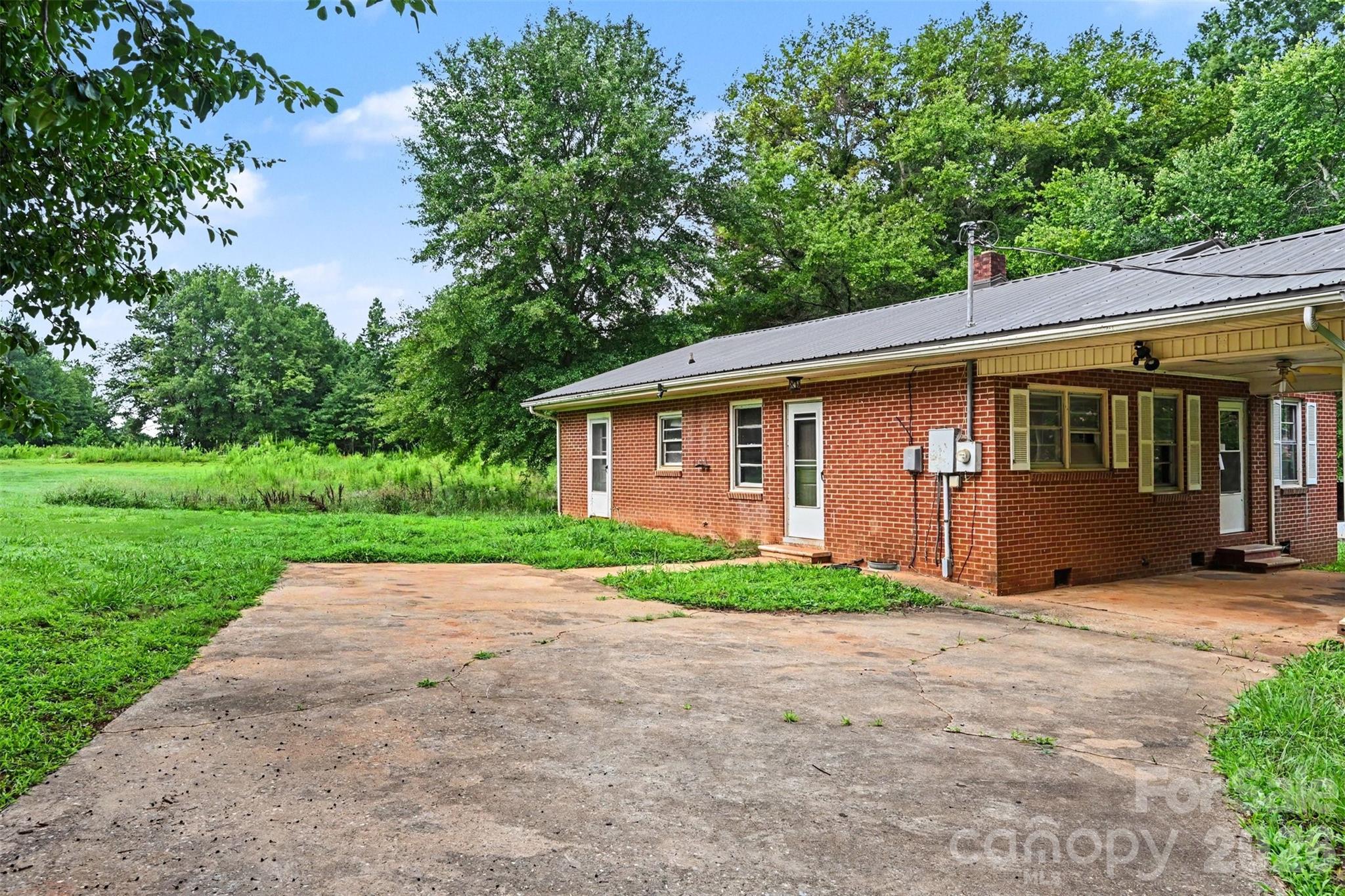 2333 Washburn Road Property Photo 2