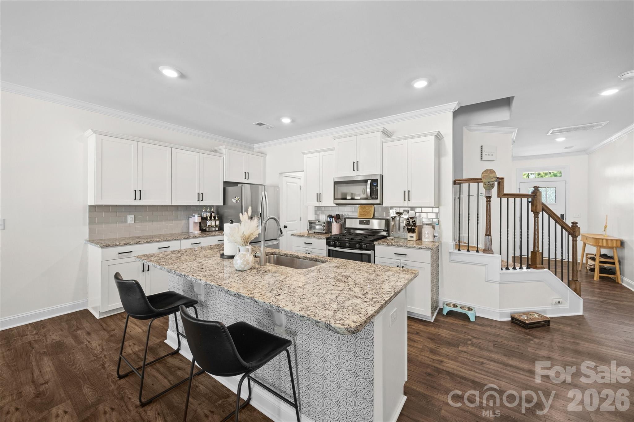 616 Altamonte Drive Property Photo 11