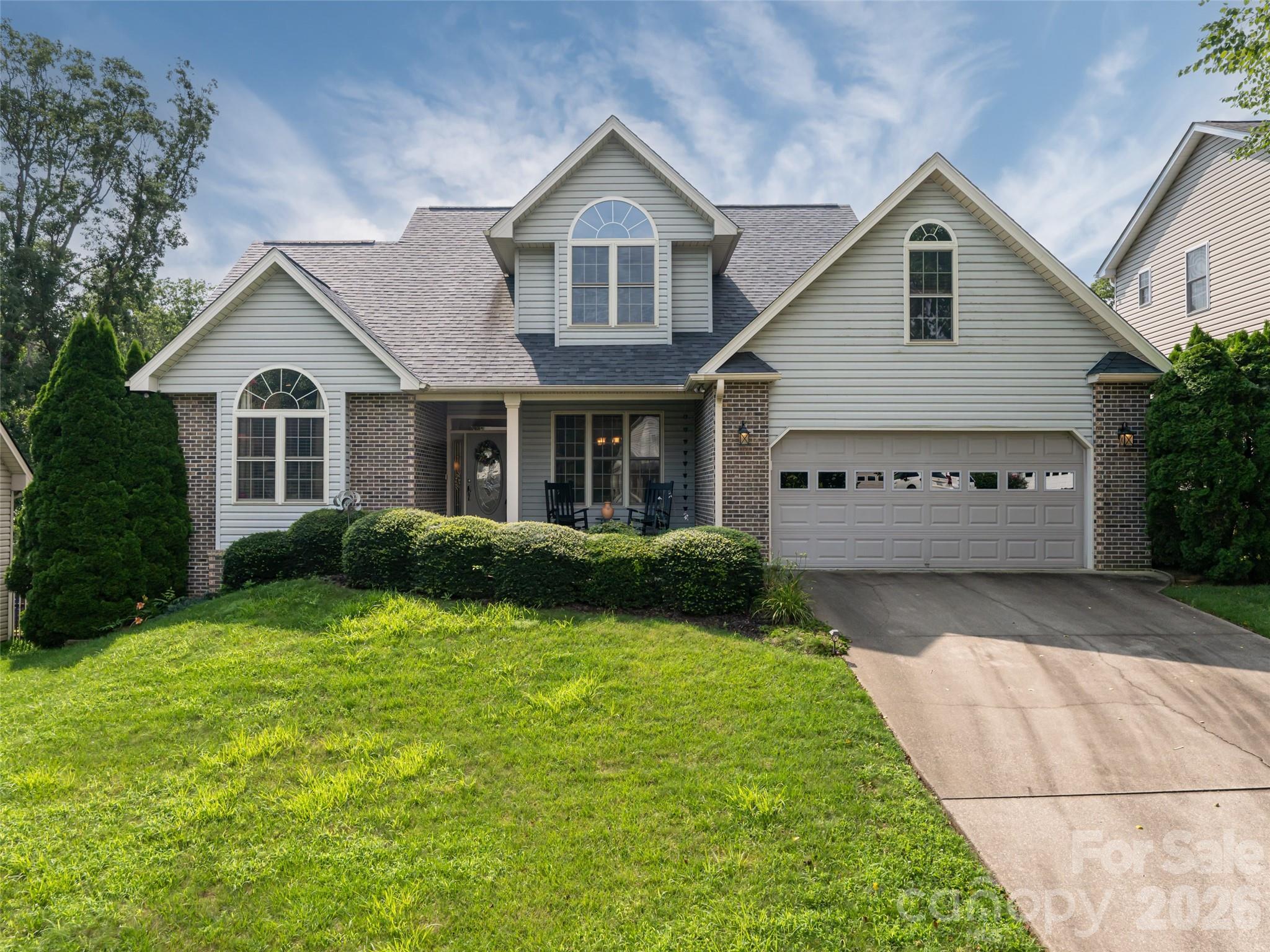 80 Driftstone Circle Property Photo 2