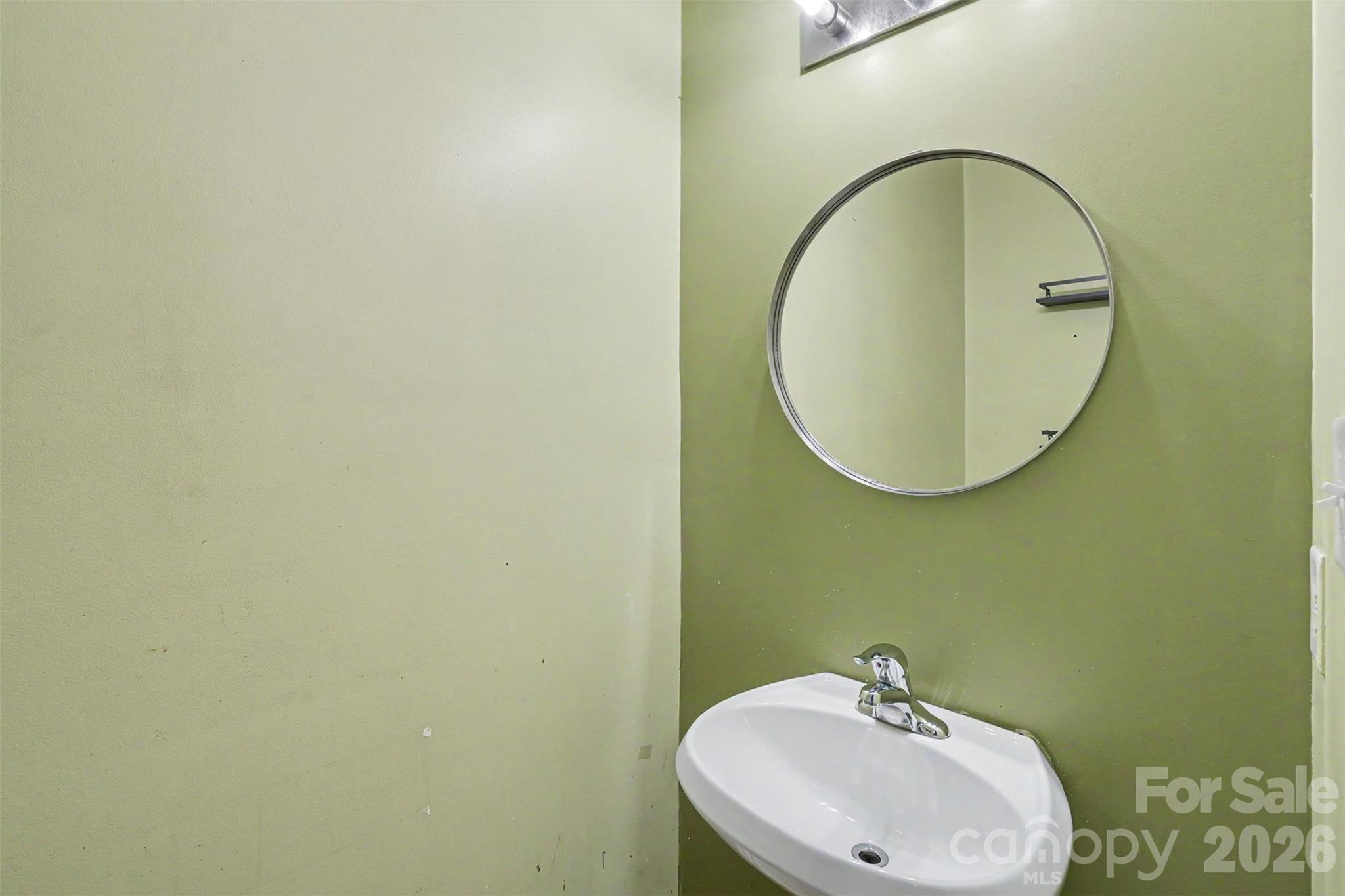 2729 Meadow Knoll Drive Property Photo 17