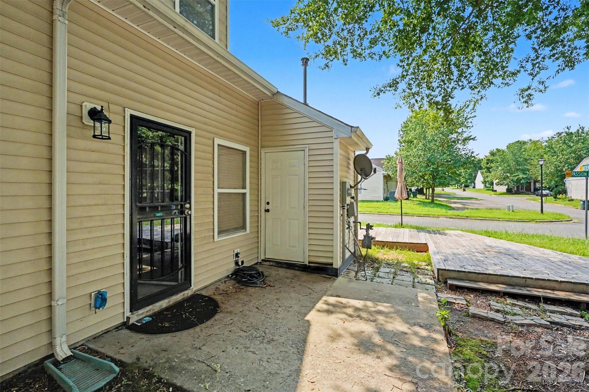 2729 Meadow Knoll Drive Property Photo 33