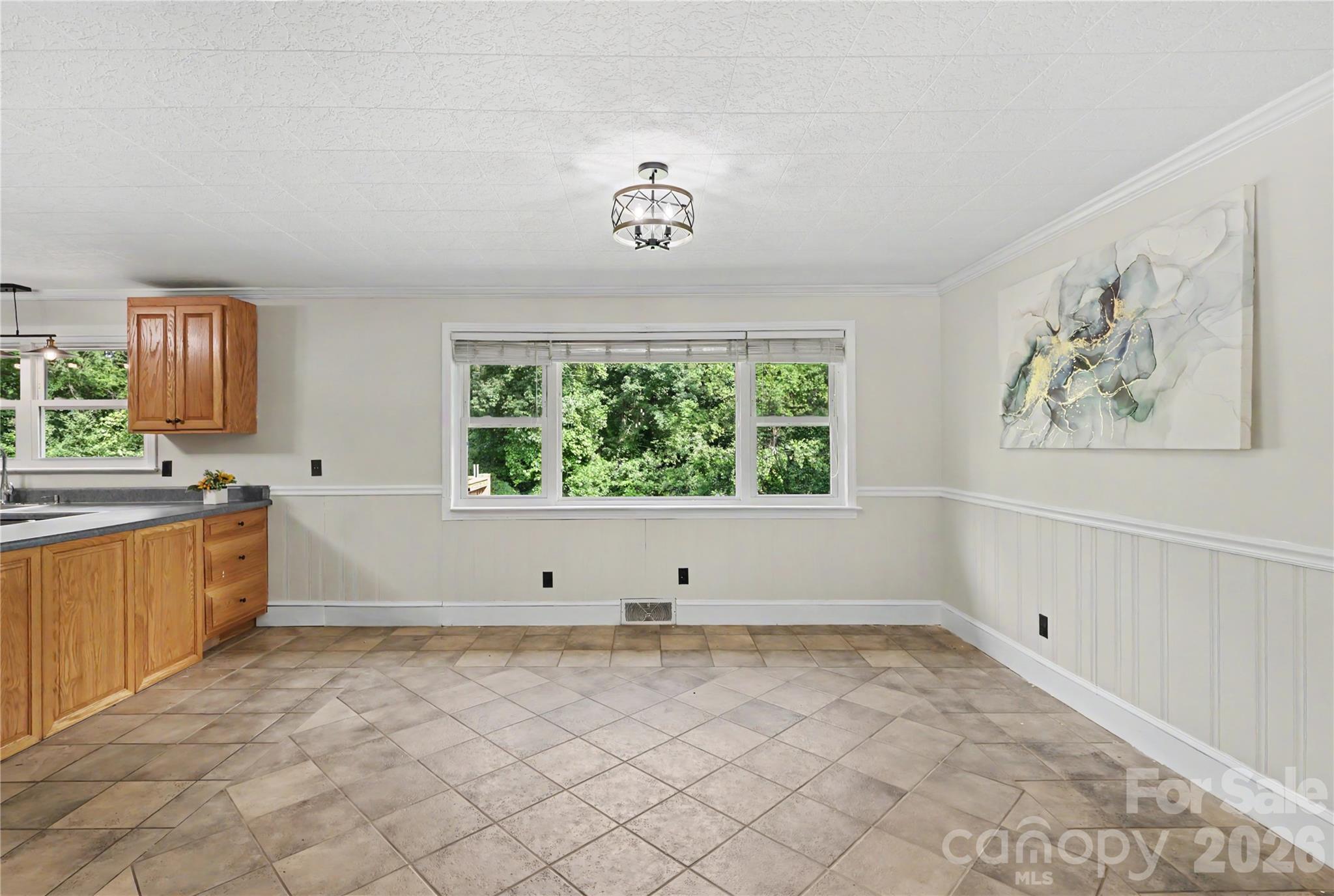 163 Madison Avenue Property Photo 8