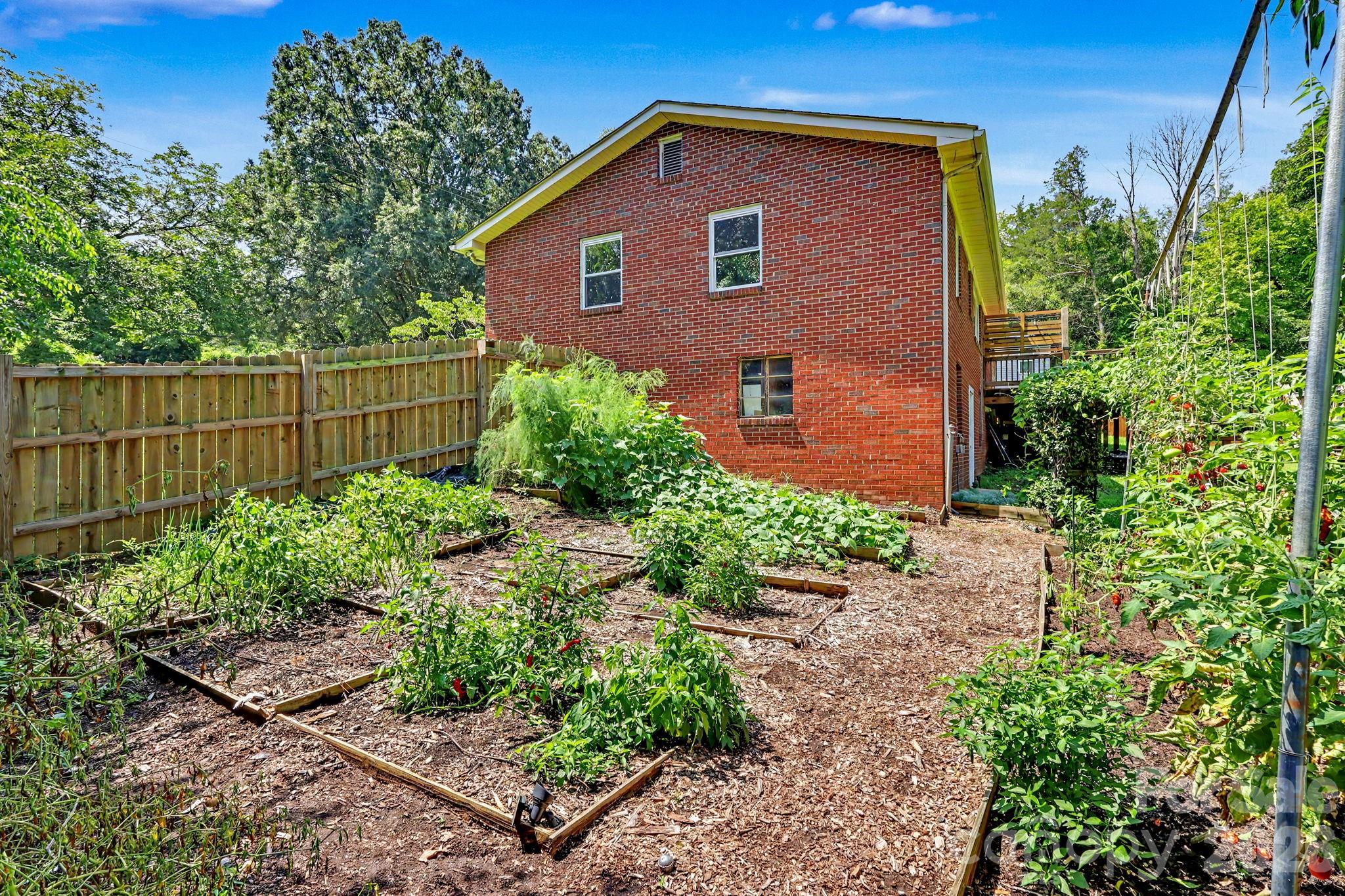 163 Madison Avenue Property Photo 41