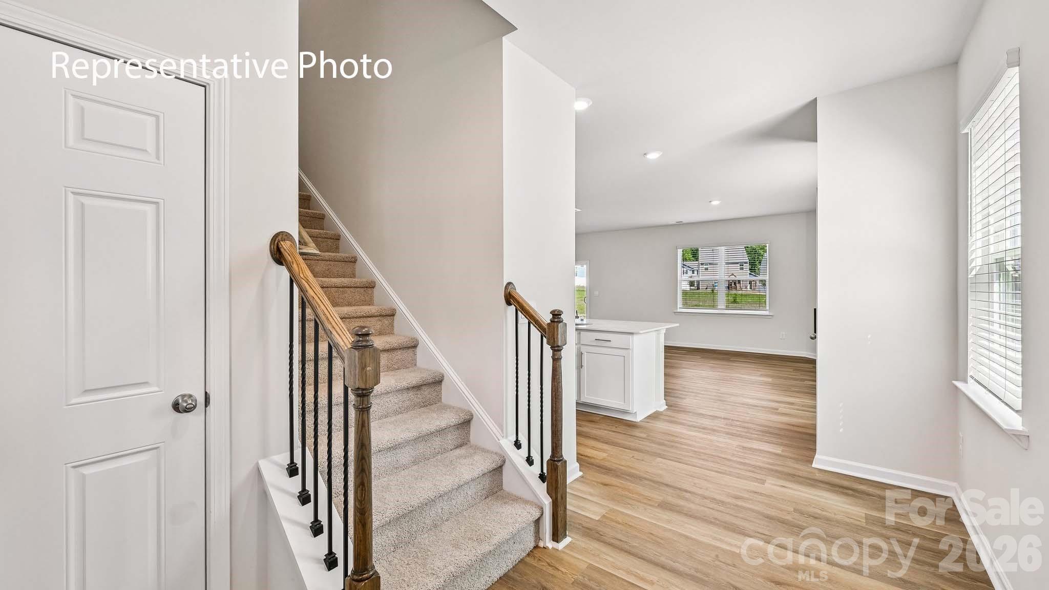 1437 7th Street Drive Property Photo 3