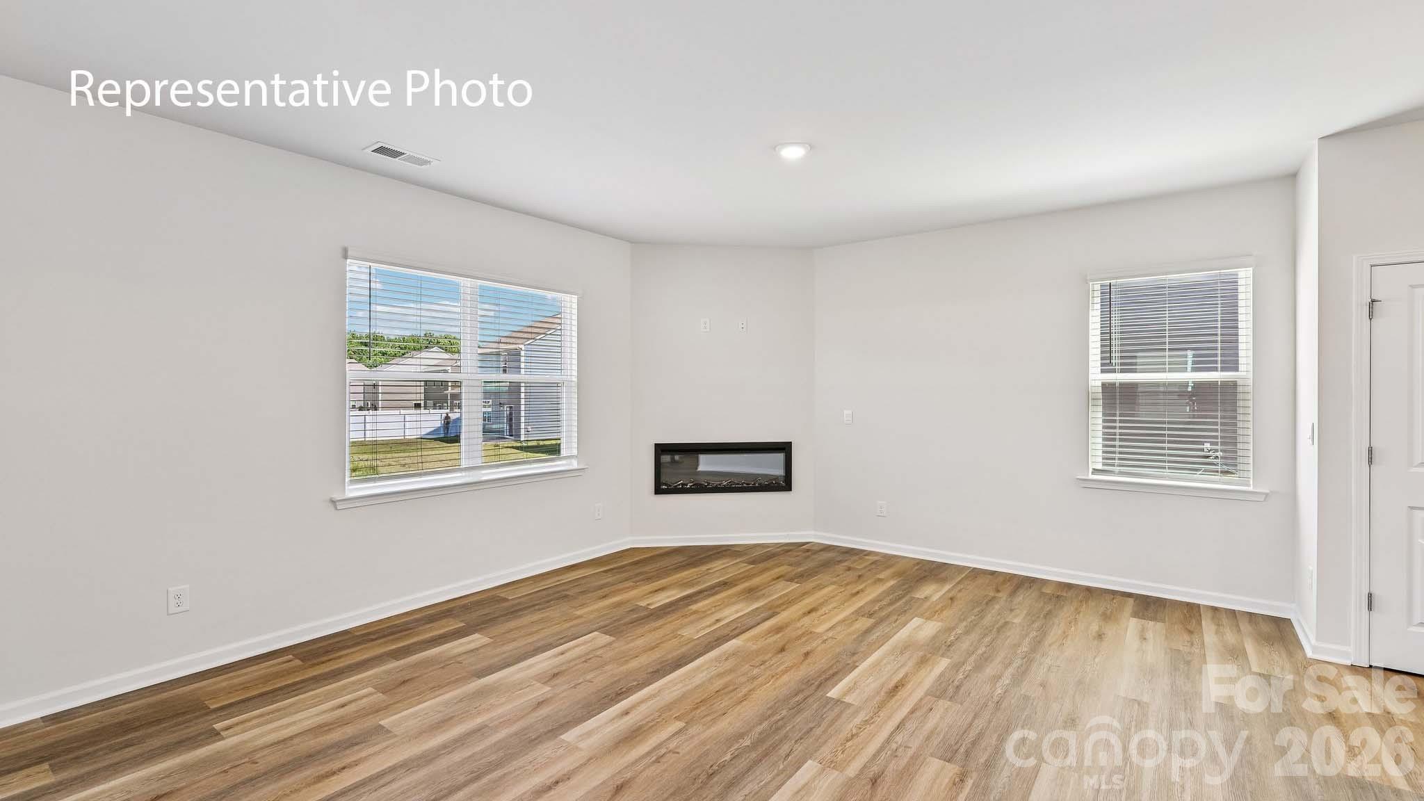 1437 7th Street Drive Property Photo 4