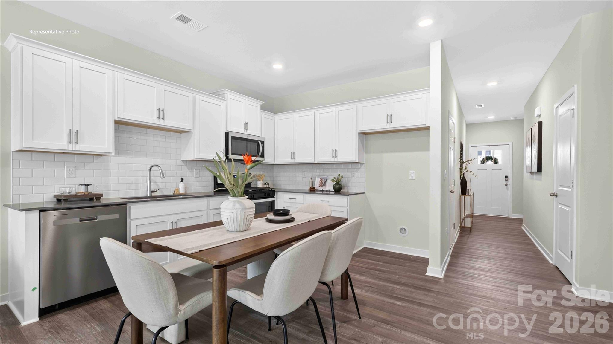 1441 7th Street Drive Property Photo 4
