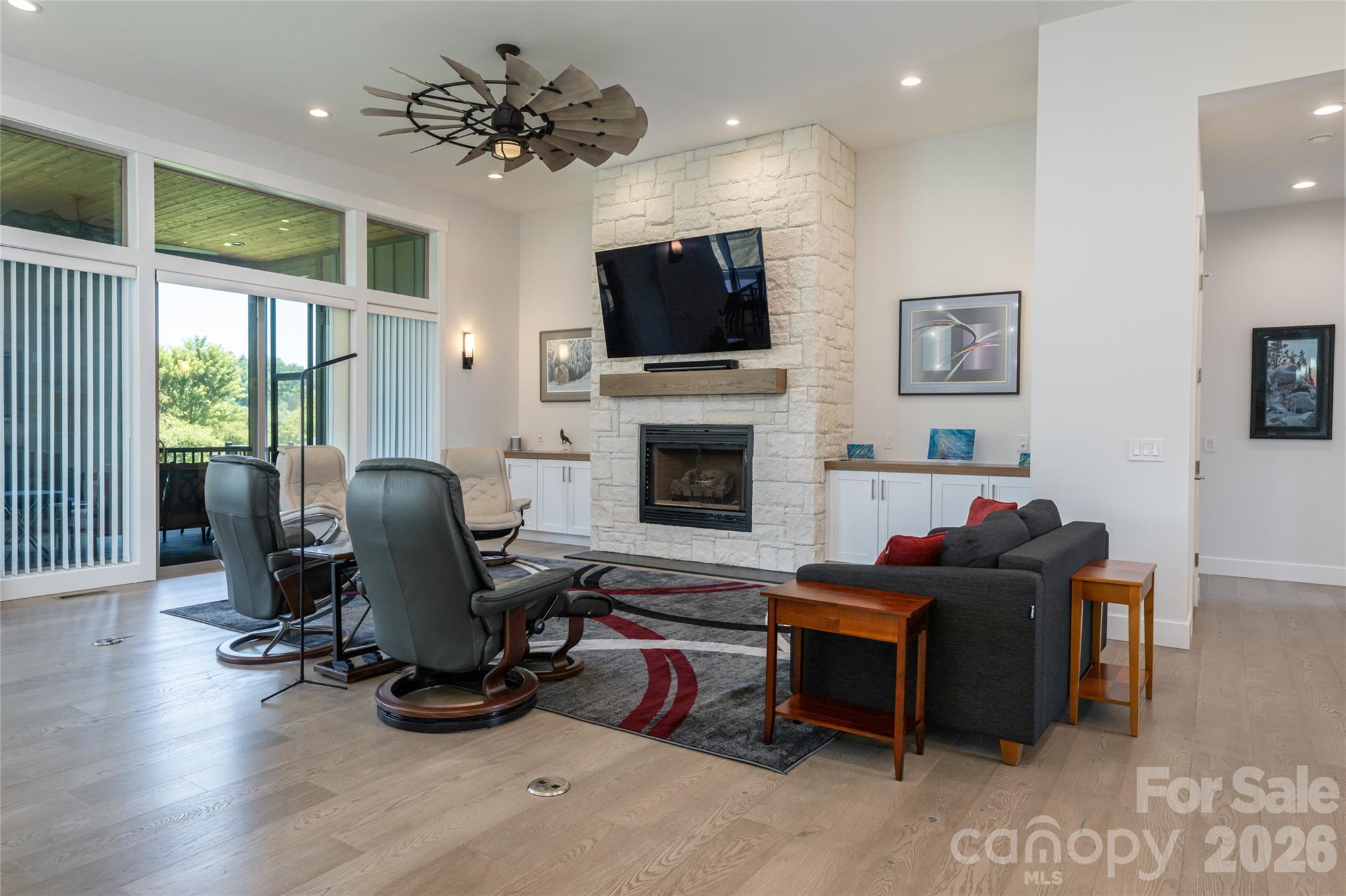 769 Daniel Circle Drive Property Photo 6