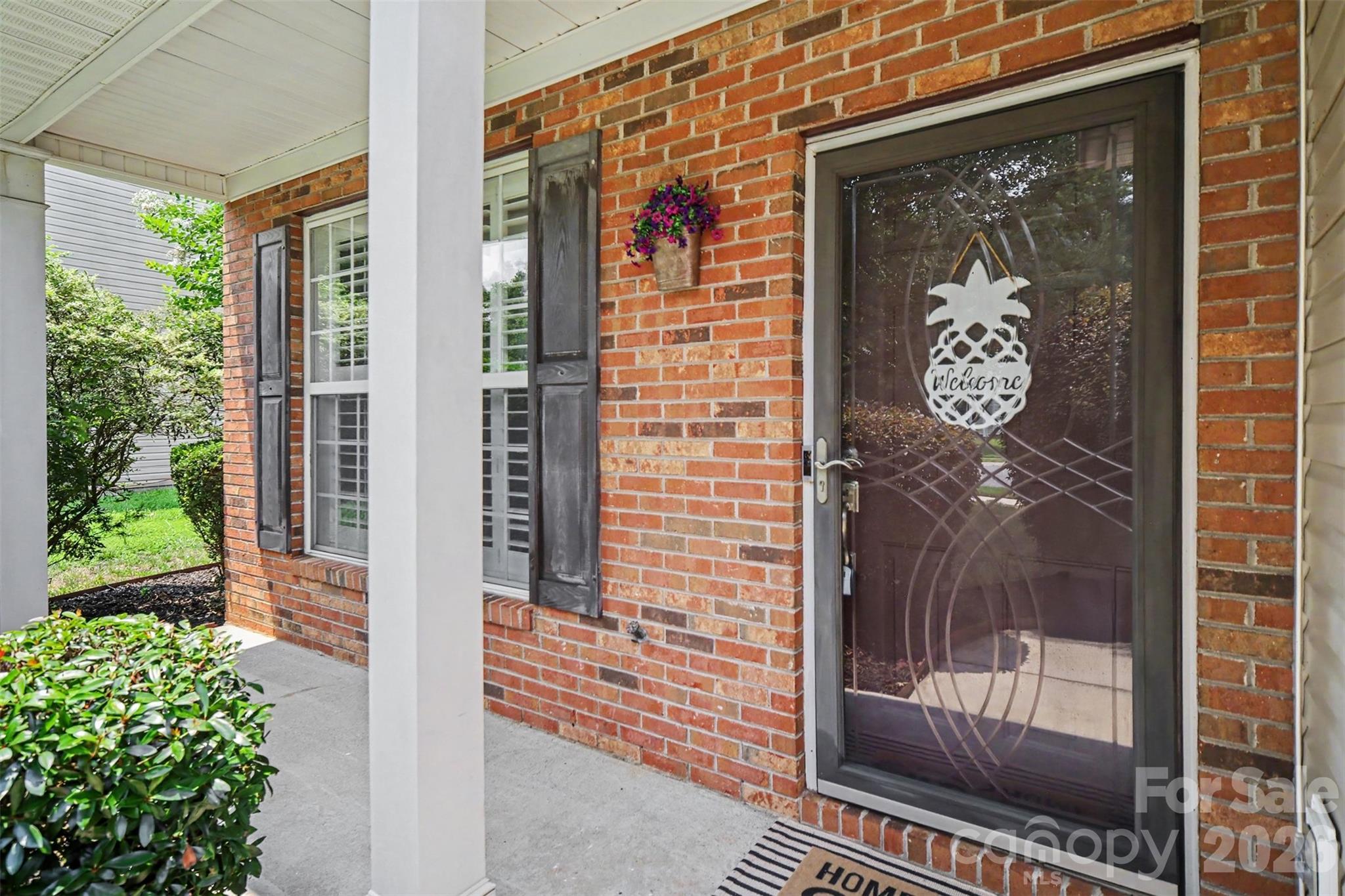 717 Pawley Drive Property Photo 4