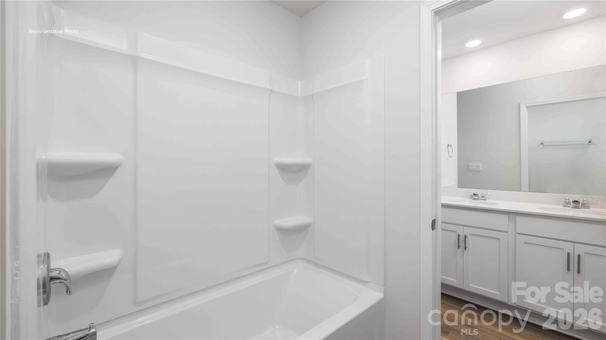 509 Blackpool Court Property Photo 27
