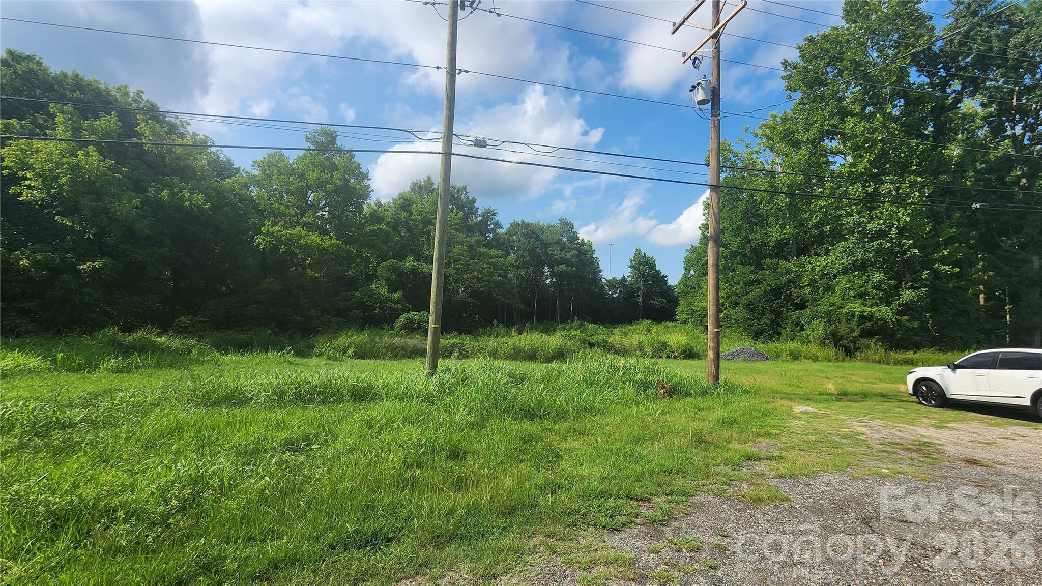 1.564 Lawrence Gray Road Property Photo 3