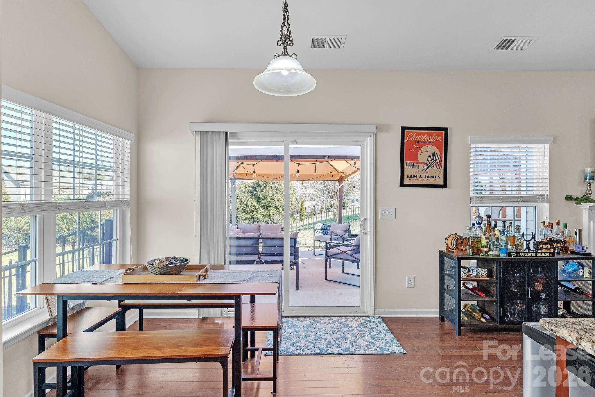 5826 Castlecove Road Property Photo 10