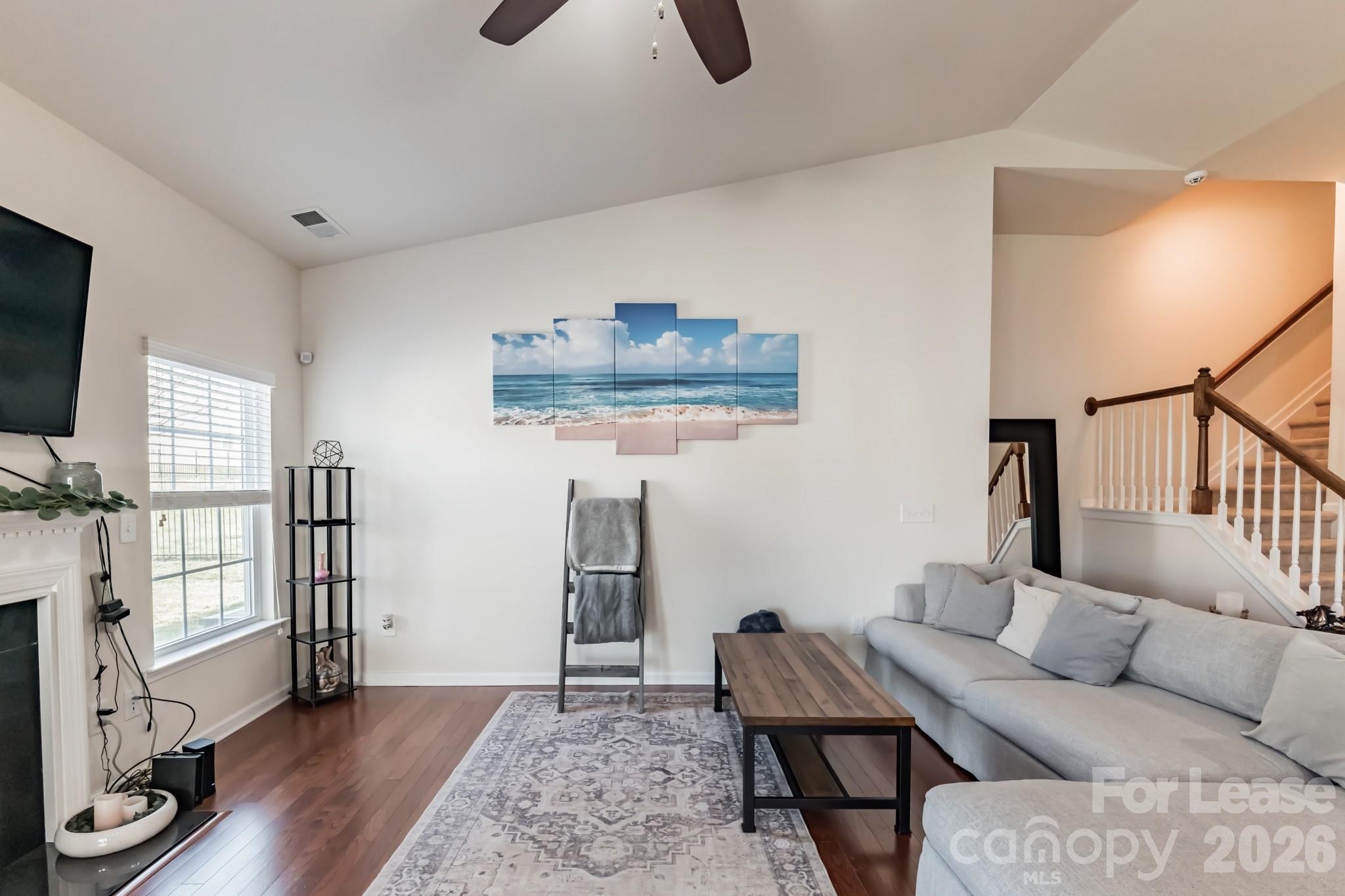 5826 Castlecove Road Property Photo 11