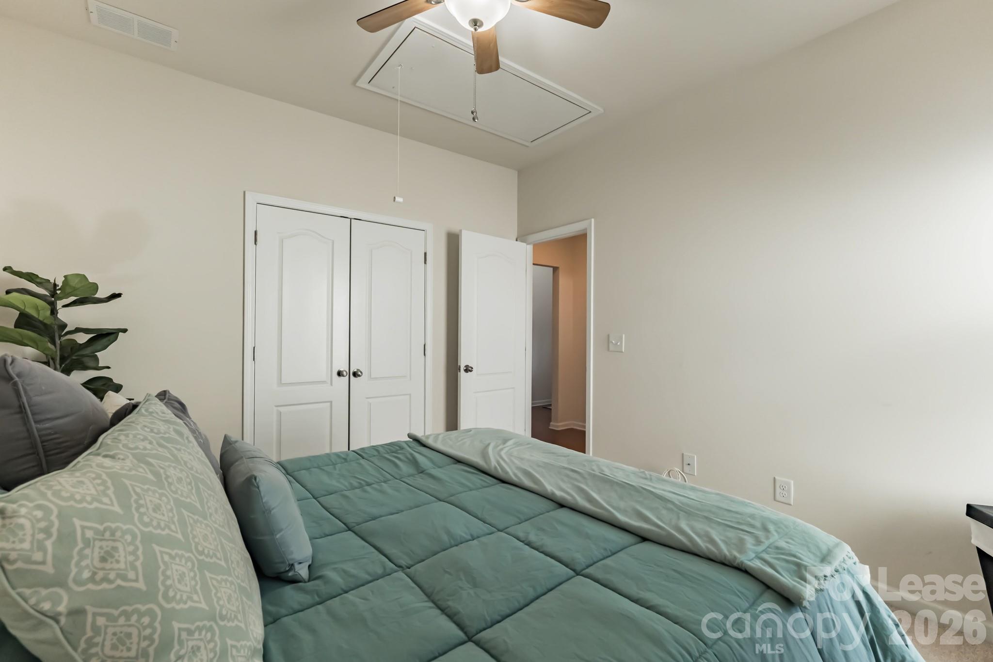 5826 Castlecove Road Property Photo 18