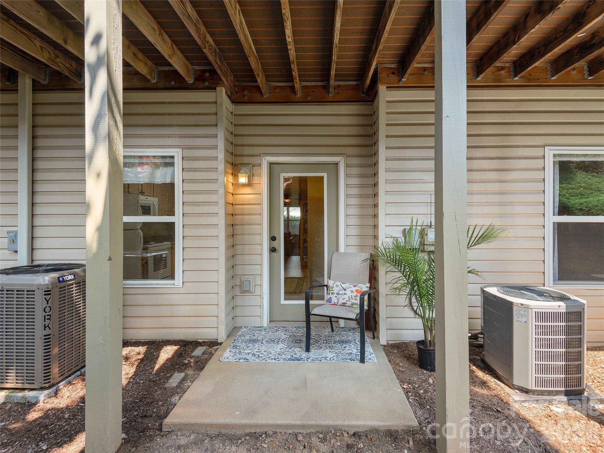 403 Carrington Place Property Photo 11