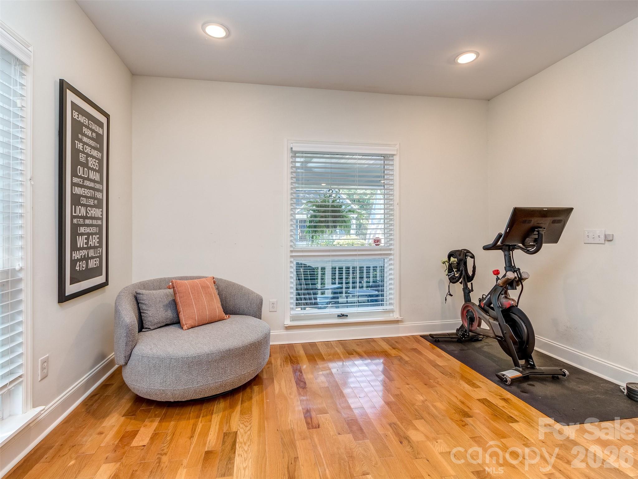 1221 Kennon Street Property Photo 9