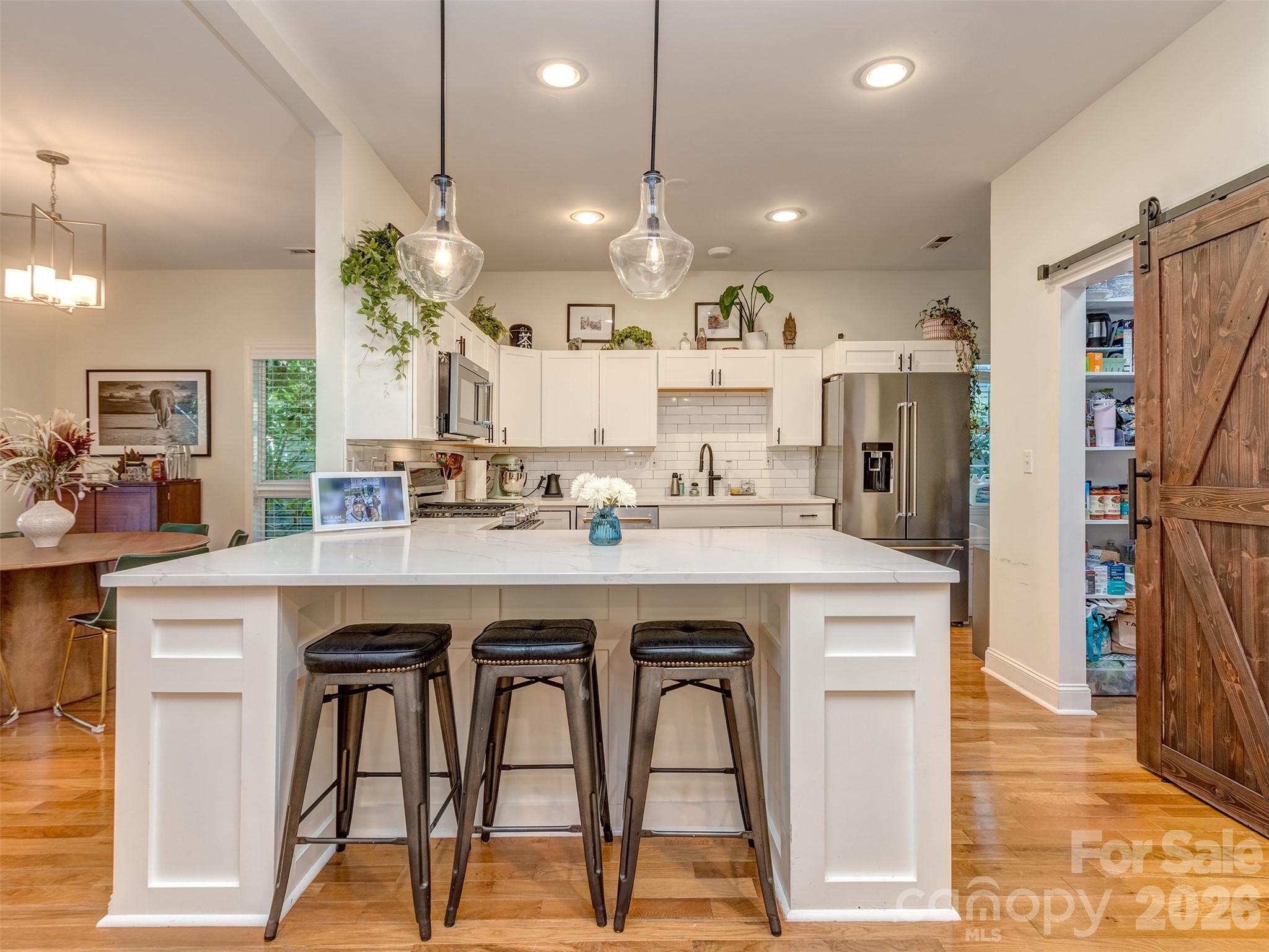 1221 Kennon Street Property Photo 12