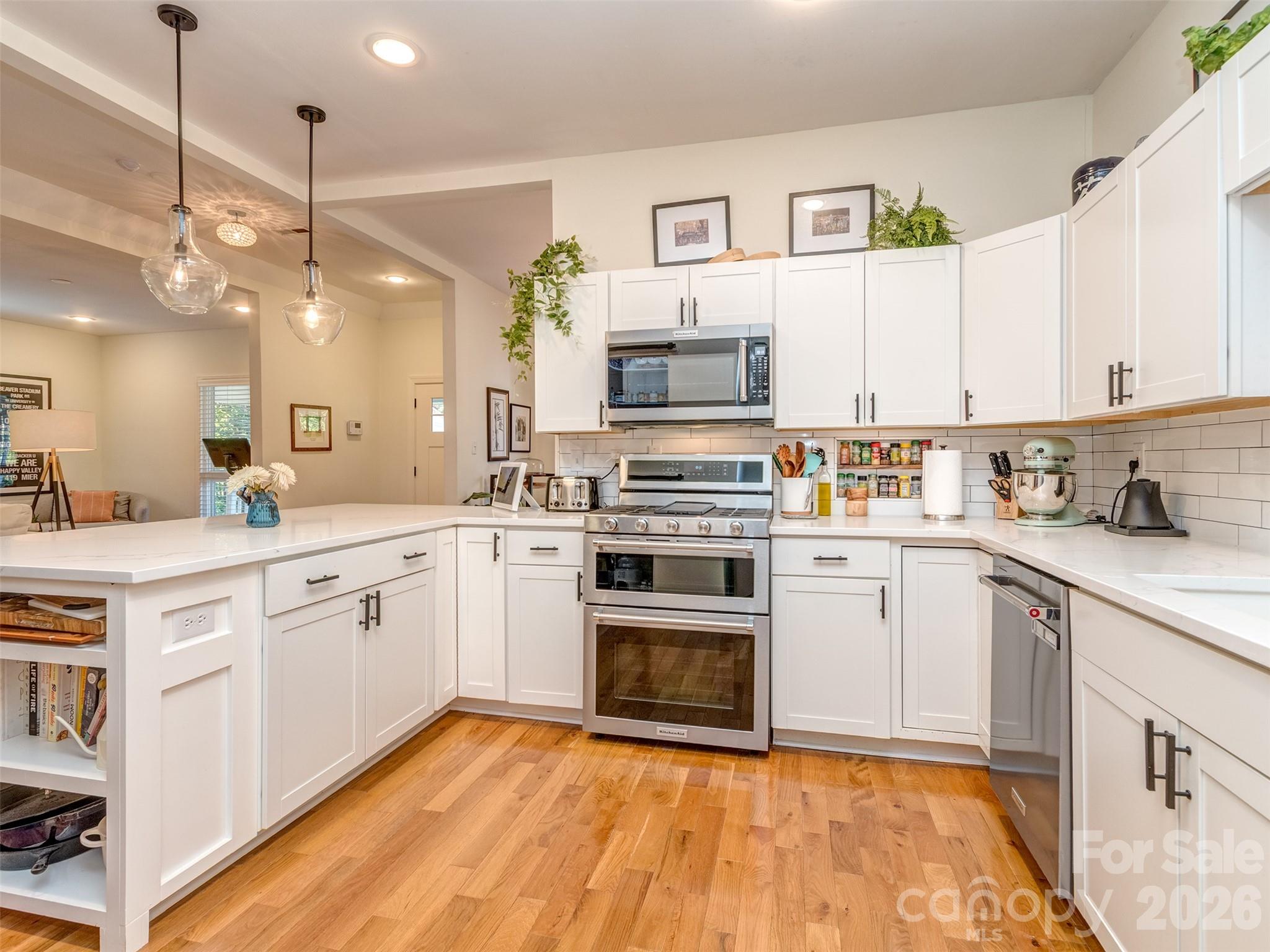 1221 Kennon Street Property Photo 14