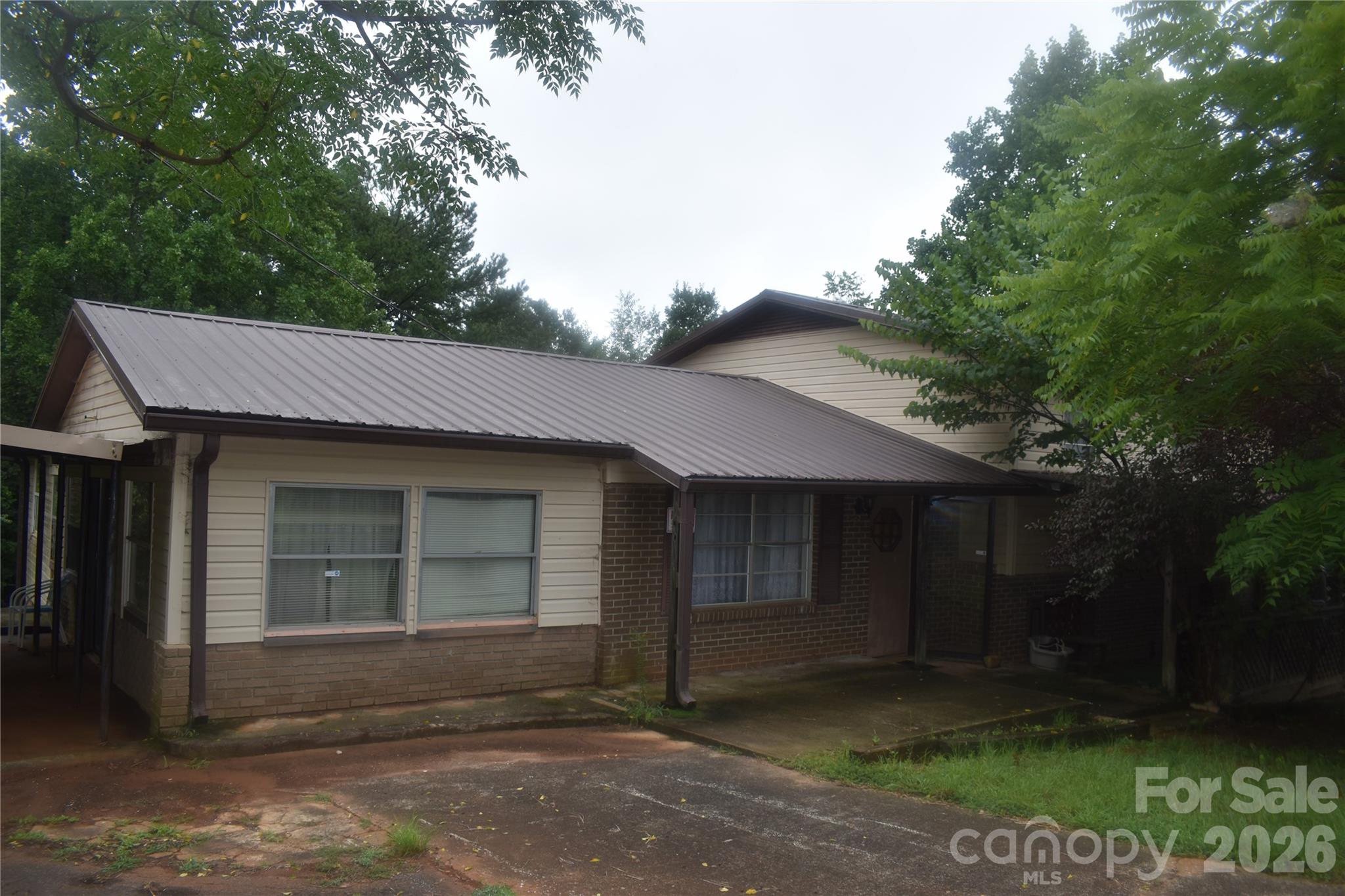 115 Weeks Road Property Photo 2