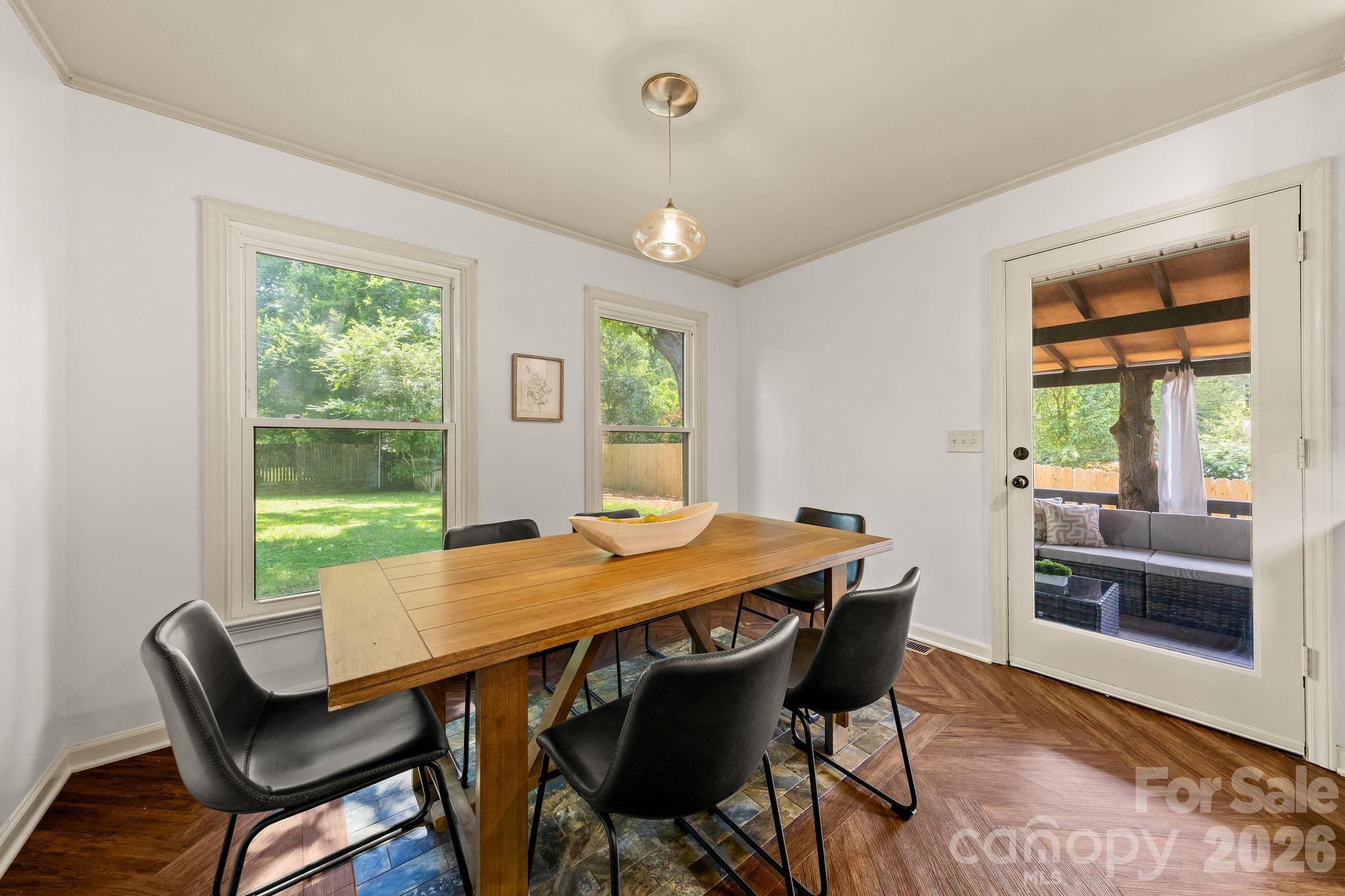 2220 Arnold Drive Property Photo 20