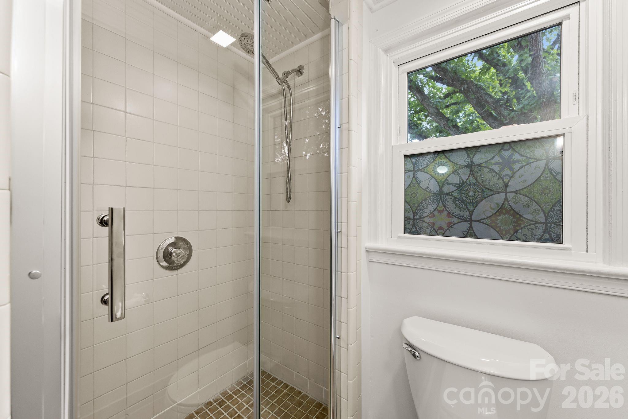 2220 Arnold Drive Property Photo 27