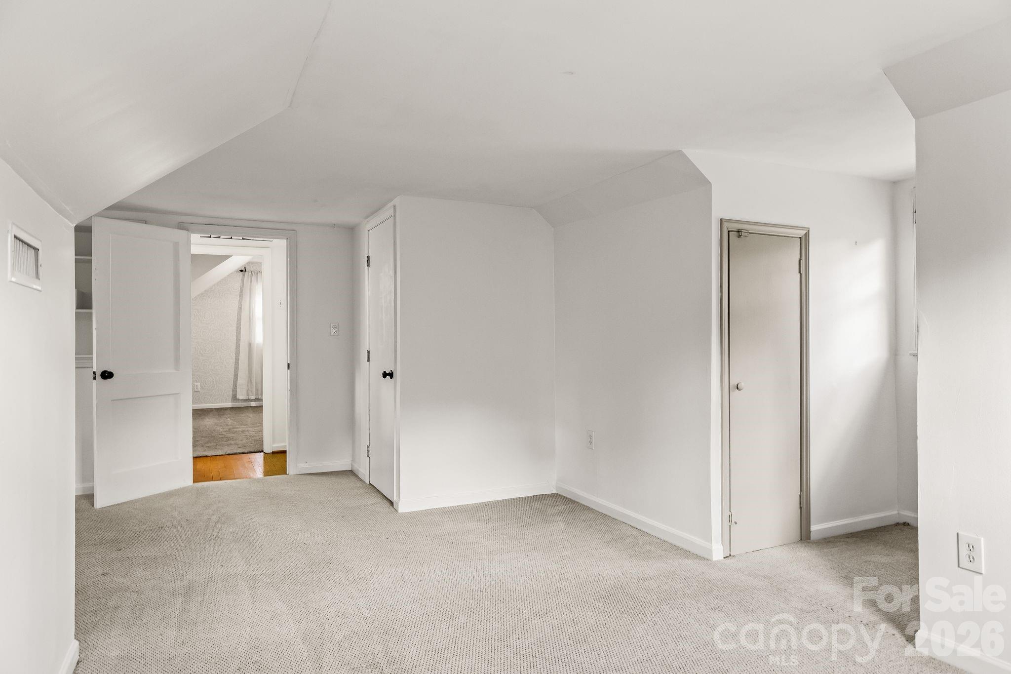 2220 Arnold Drive Property Photo 30