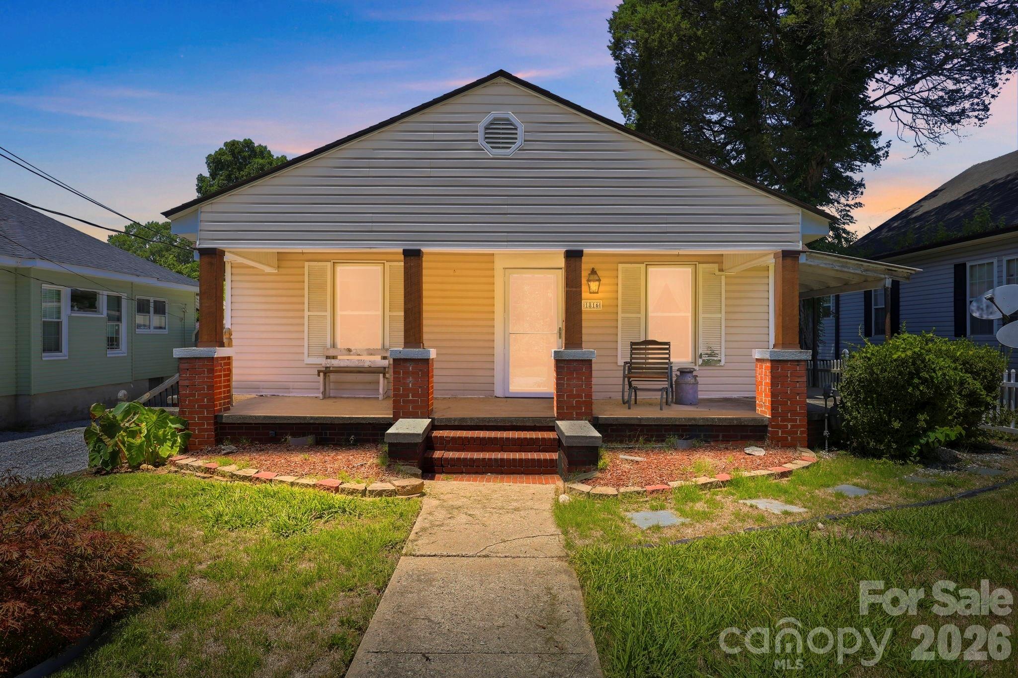 1816 2nd Street Property Photo 1