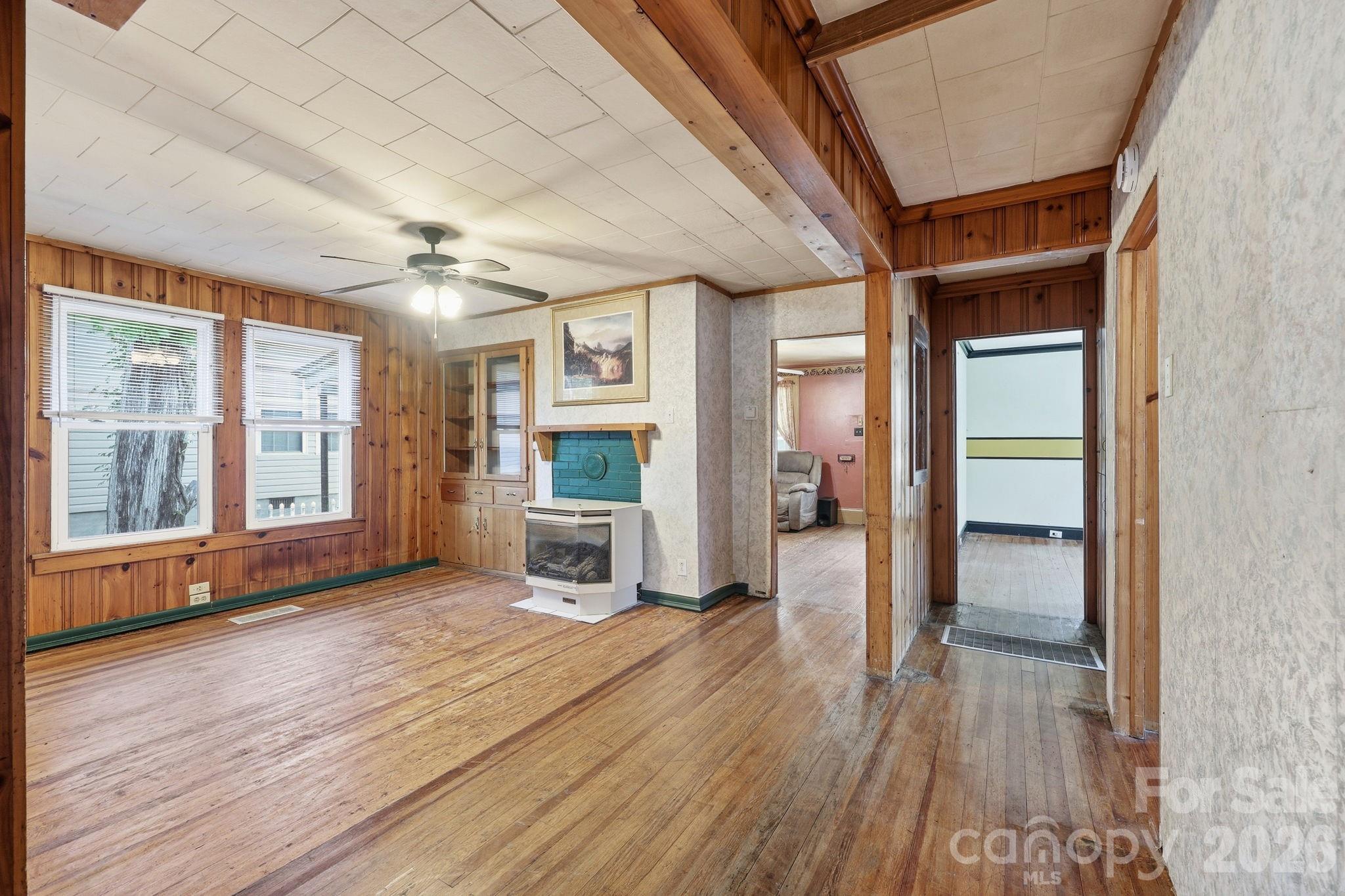 1816 2nd Street Property Photo 8