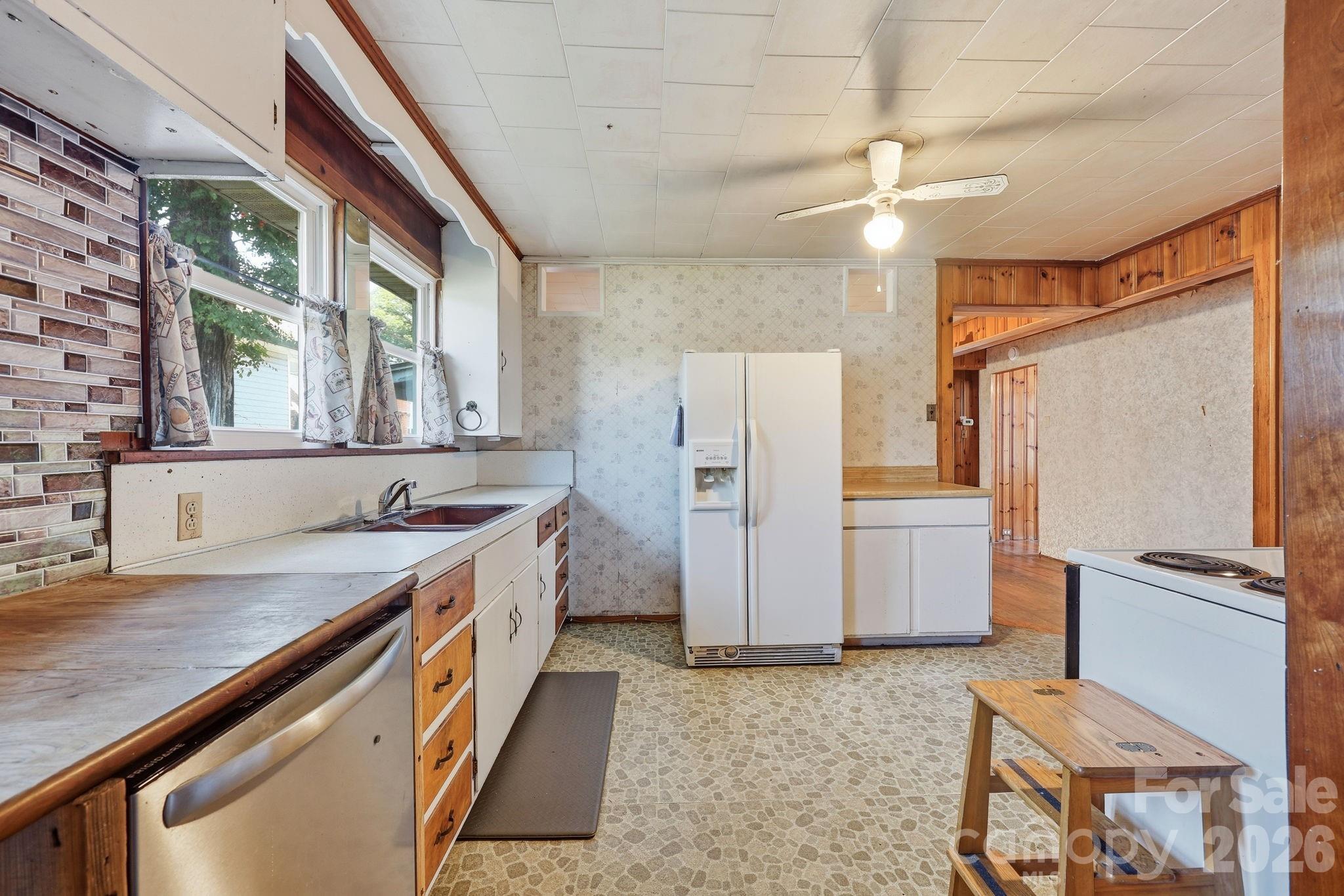 1816 2nd Street Property Photo 10