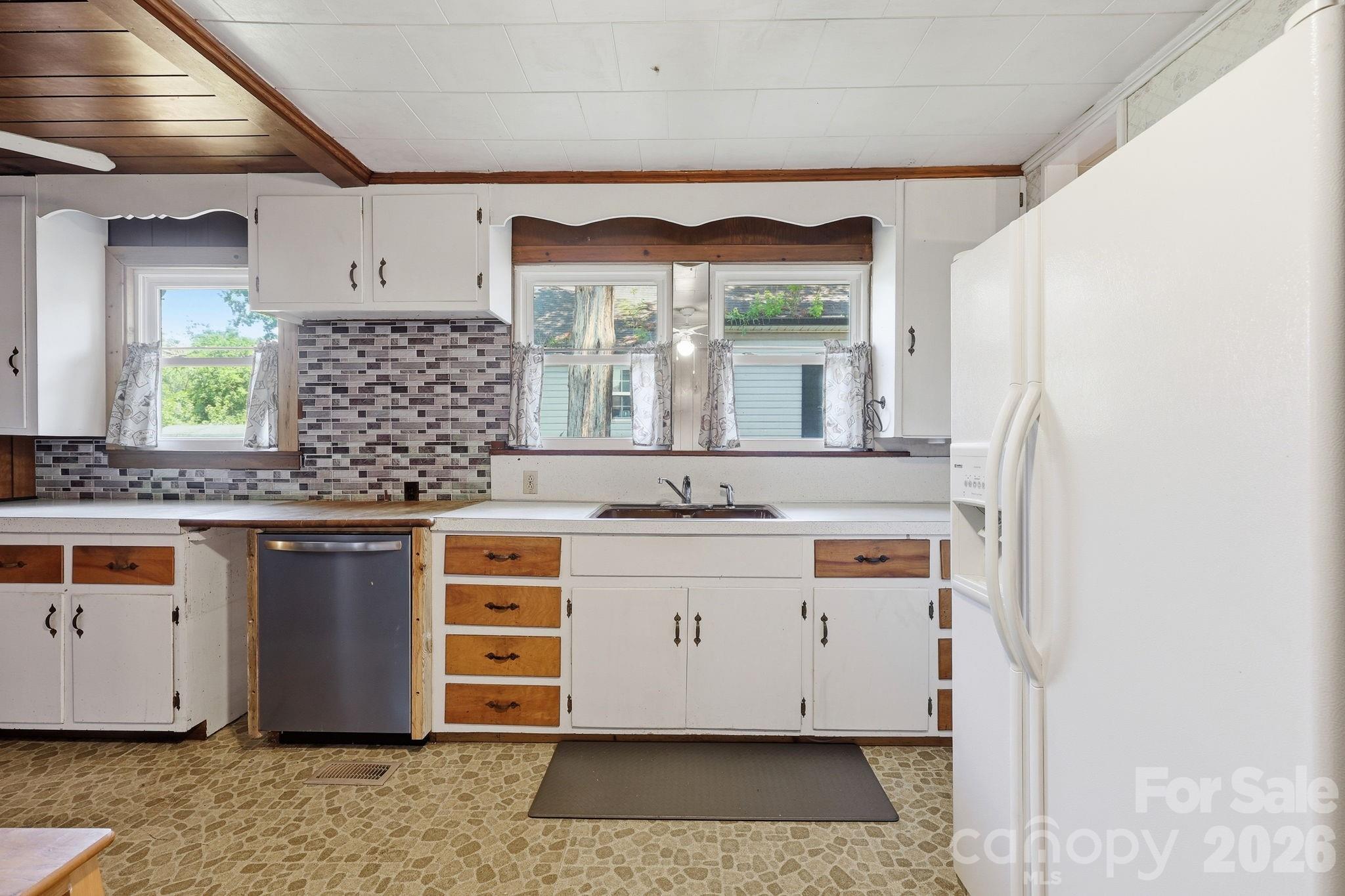 1816 2nd Street Property Photo 11