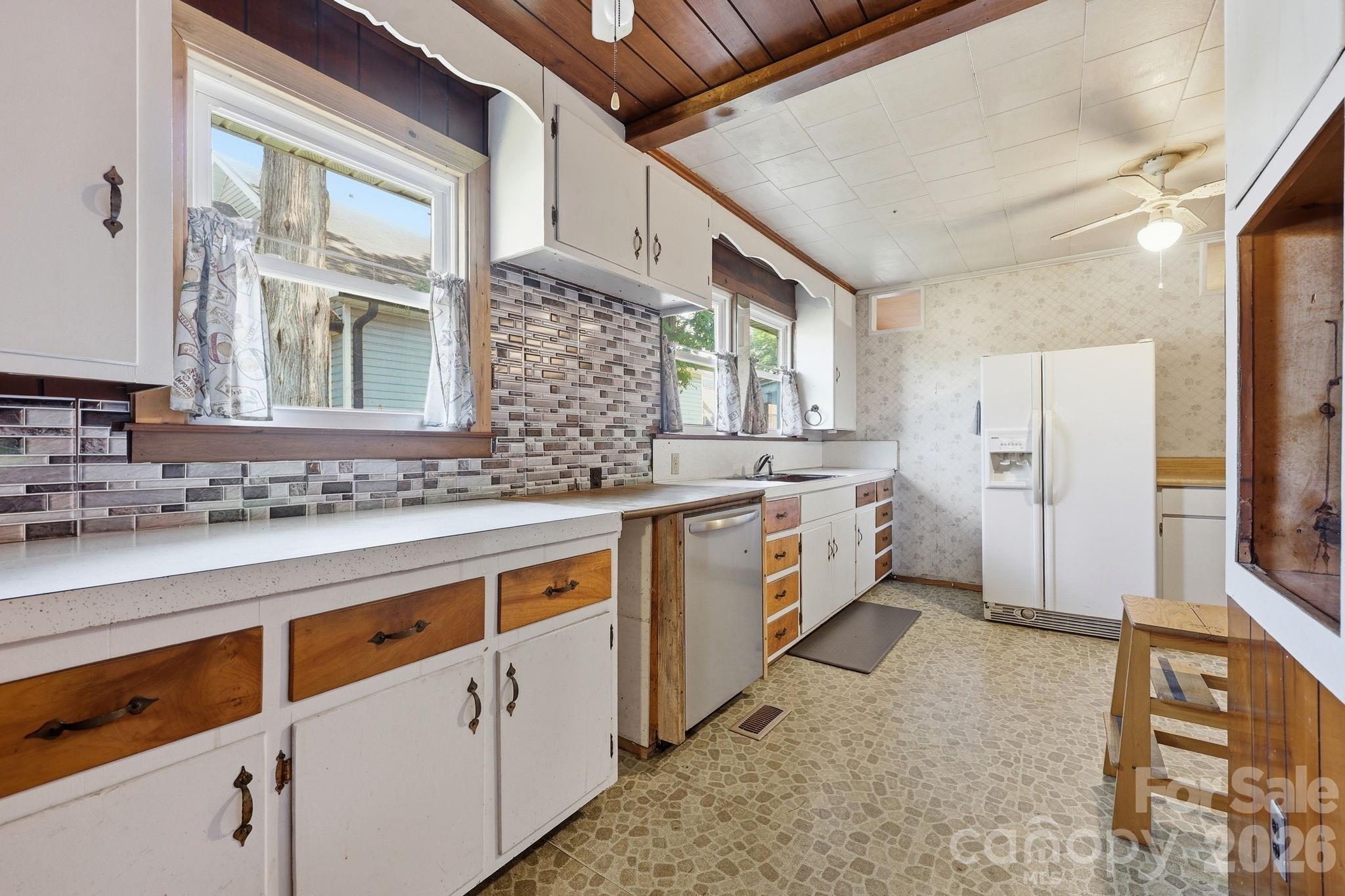 1816 2nd Street Property Photo 12