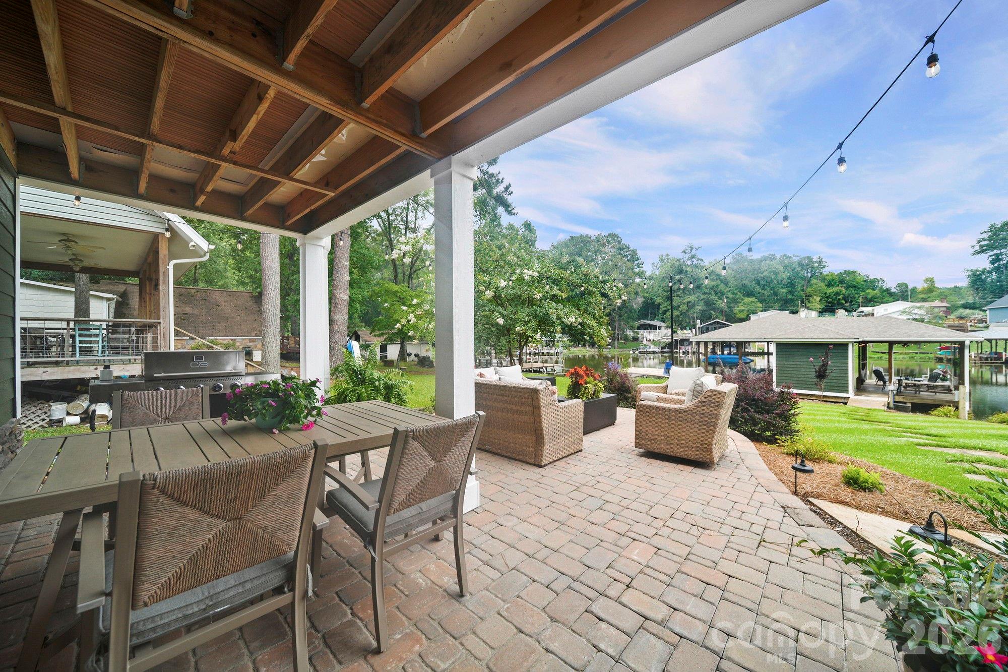 698 Lake Head Road Property Photo 16