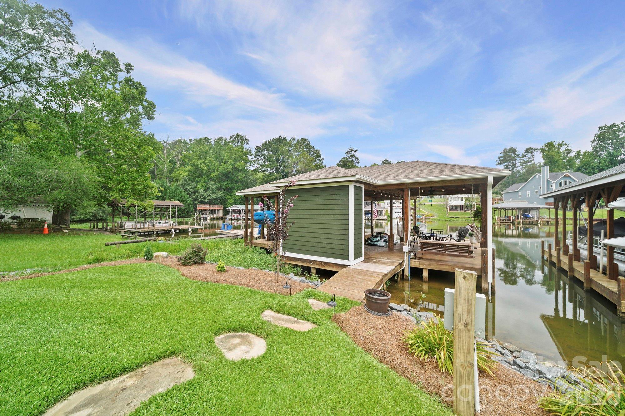 698 Lake Head Road Property Photo 17