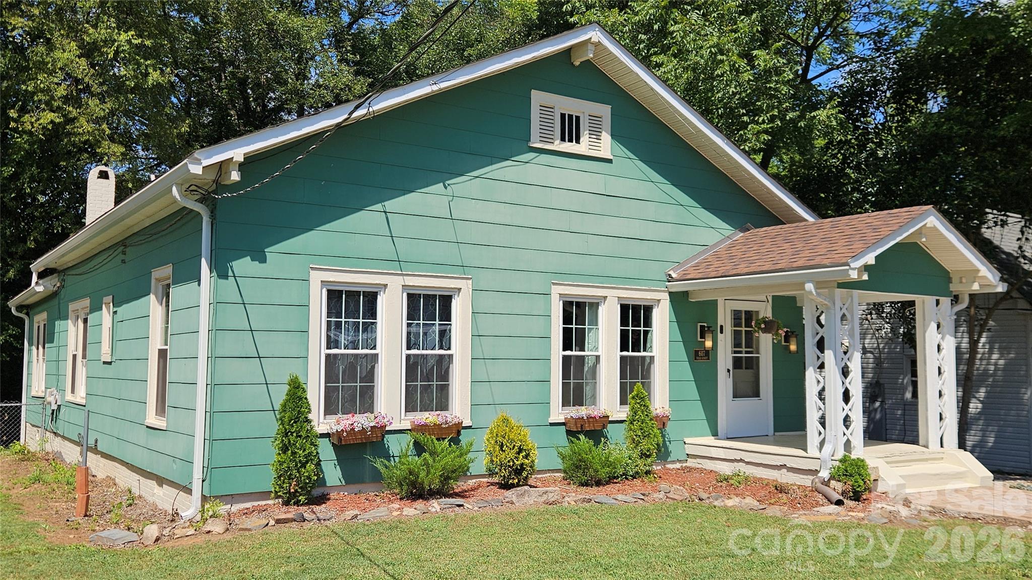607 3rd Street Property Photo 25