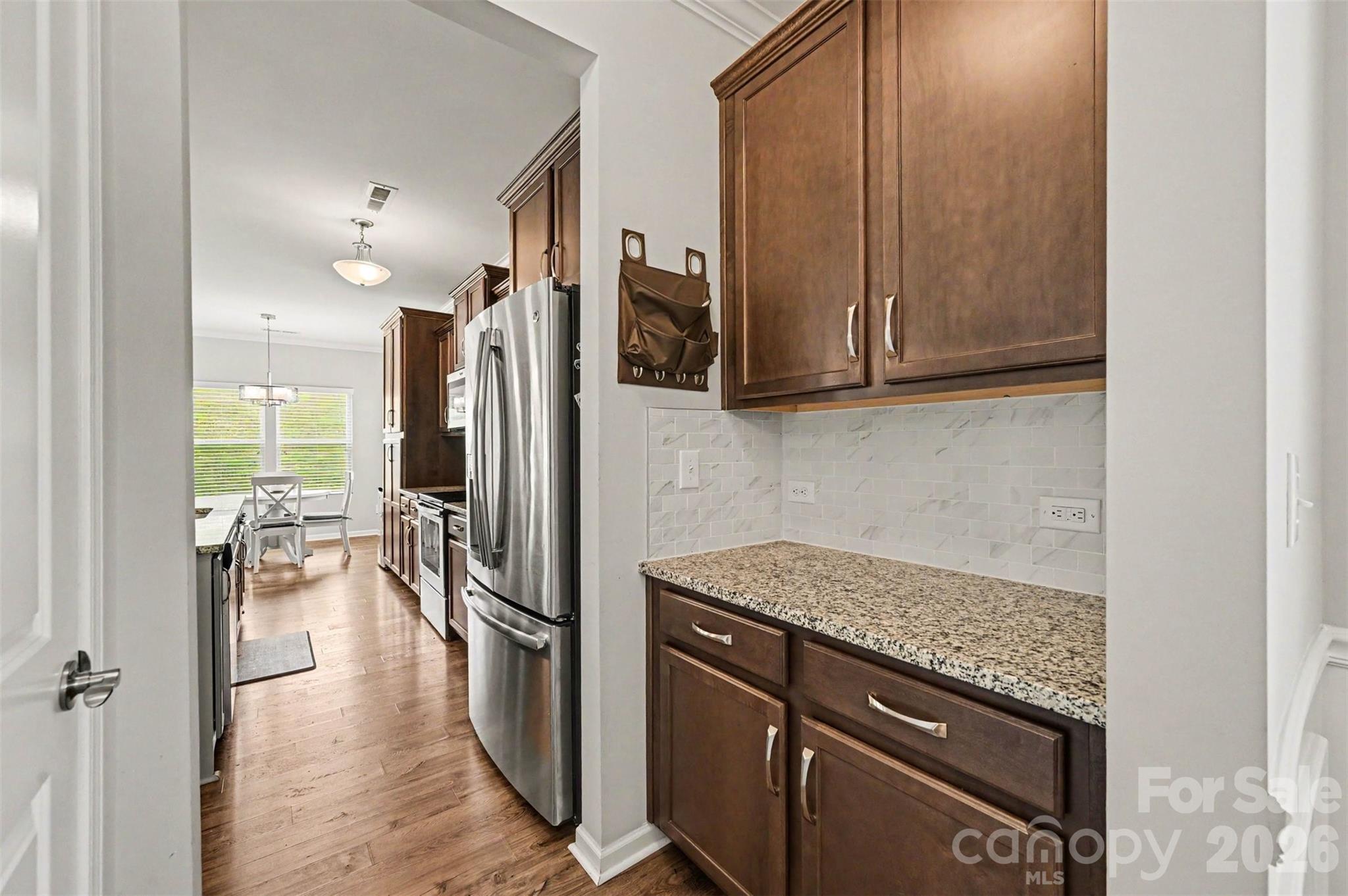 2316 Celandine Way Property Photo 5