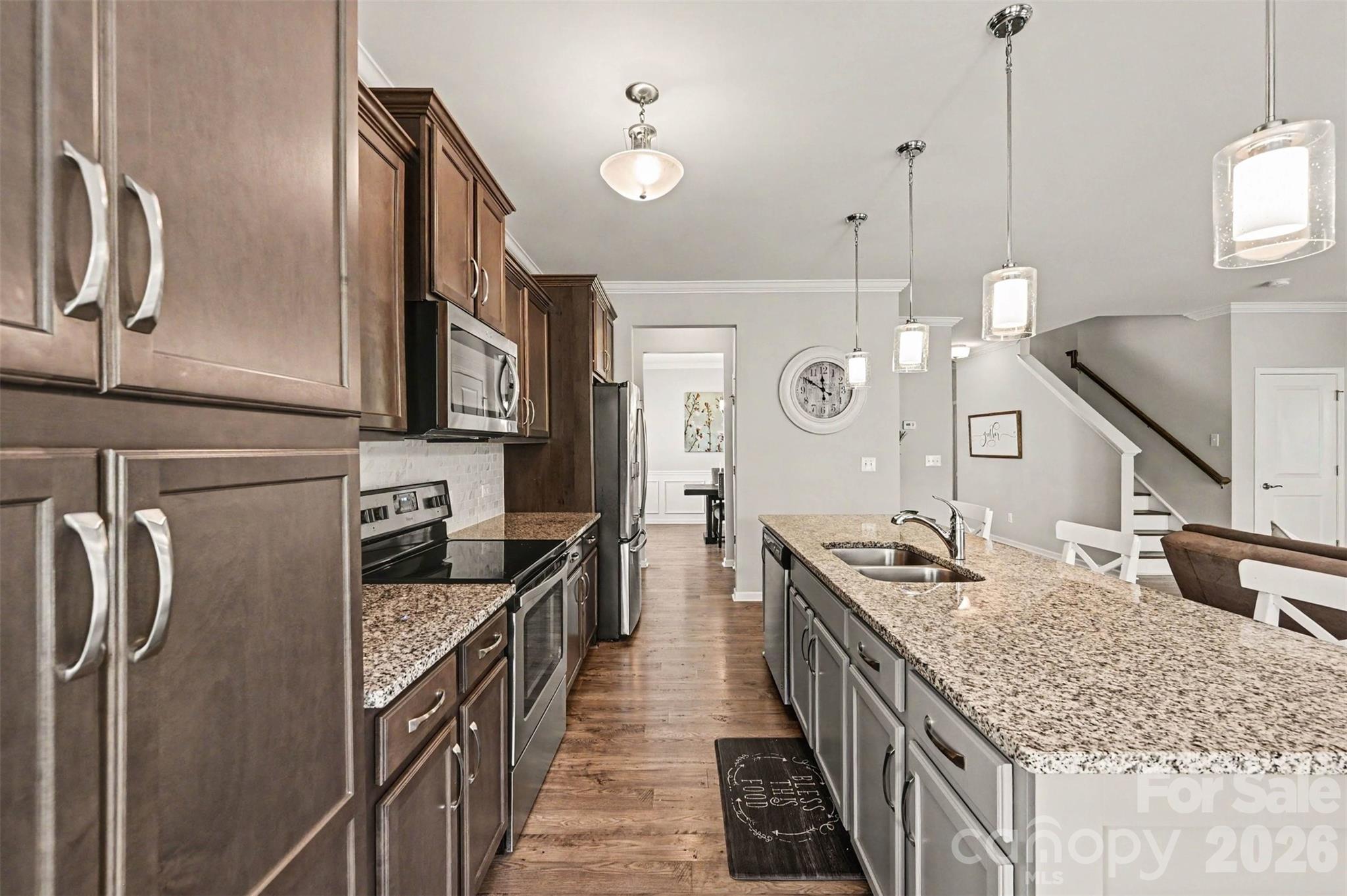 2316 Celandine Way Property Photo 7