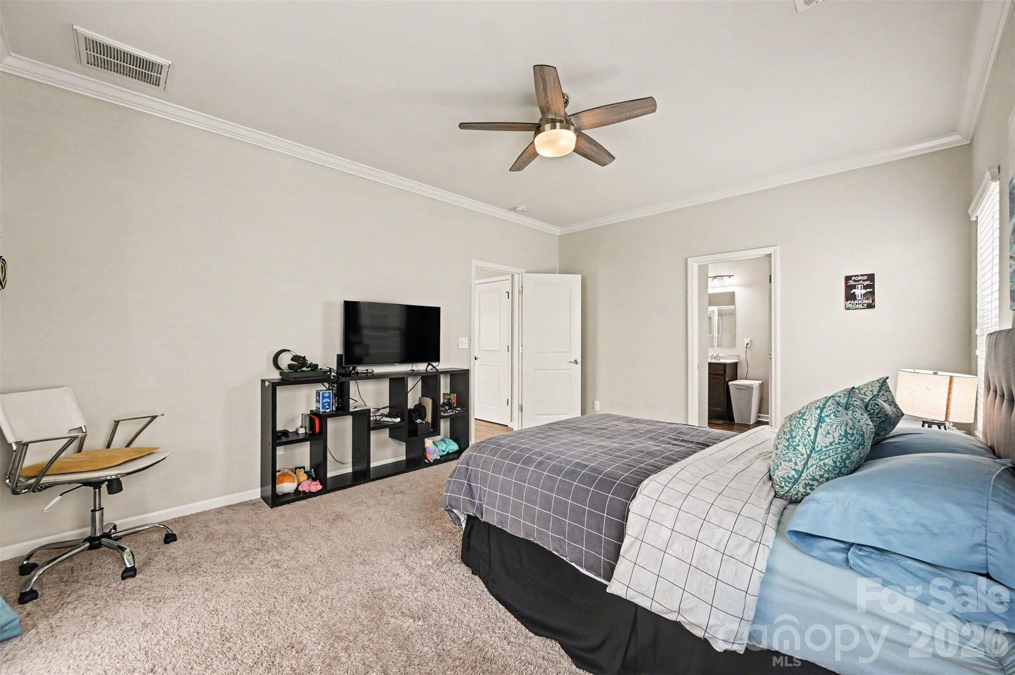 2316 Celandine Way Property Photo 10