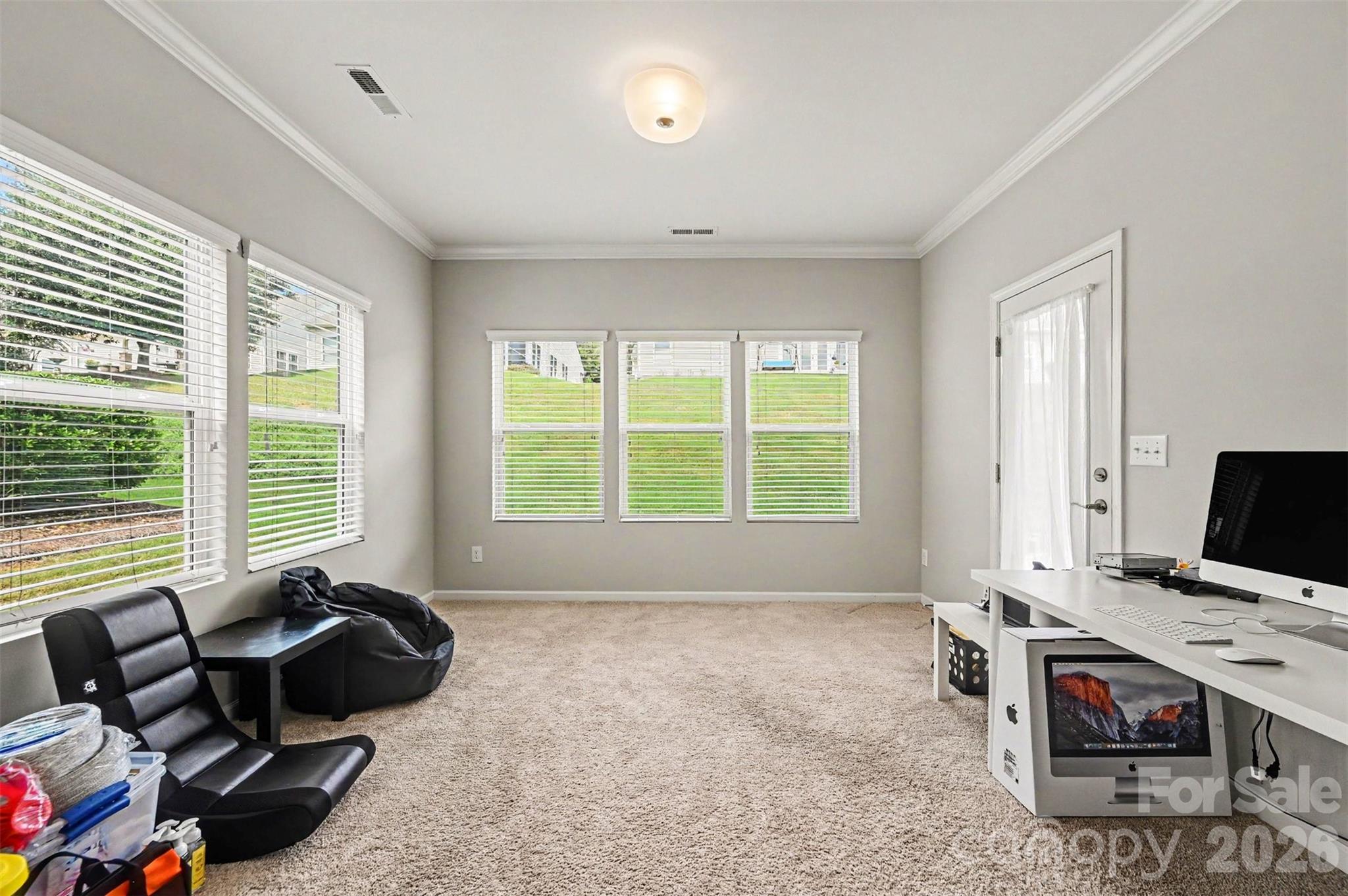 2316 Celandine Way Property Photo 11