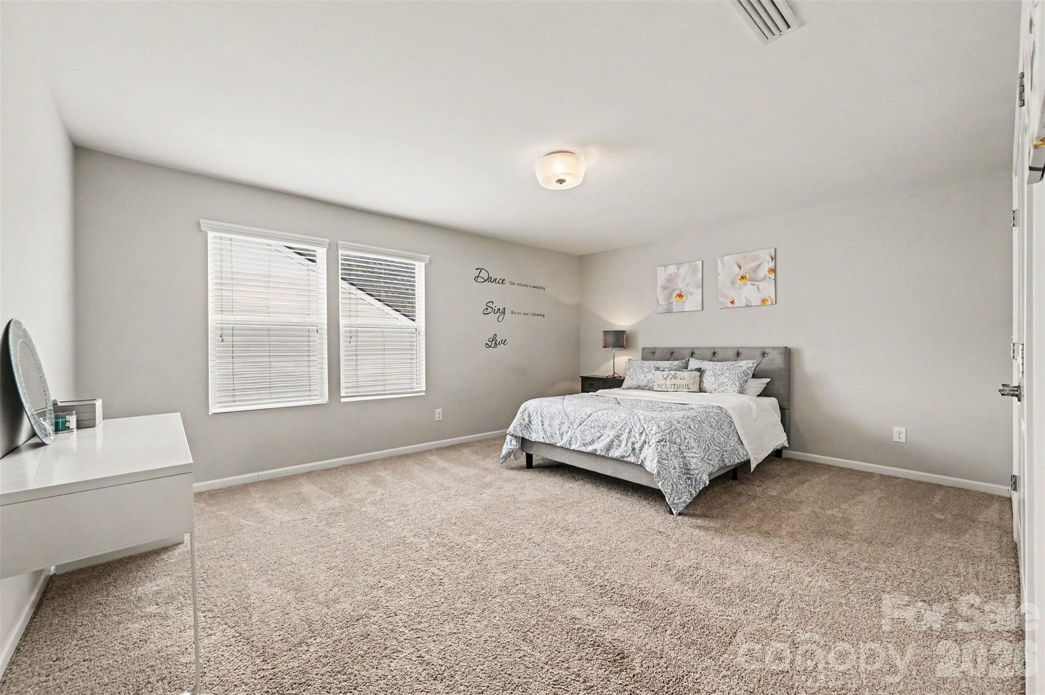 2316 Celandine Way Property Photo 22