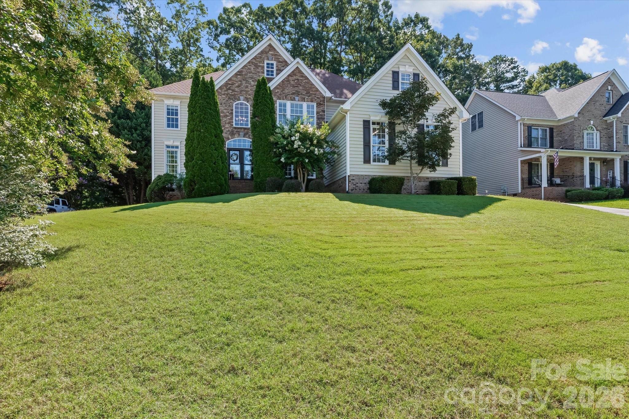 228 Forest Walk Way Property Photo 1