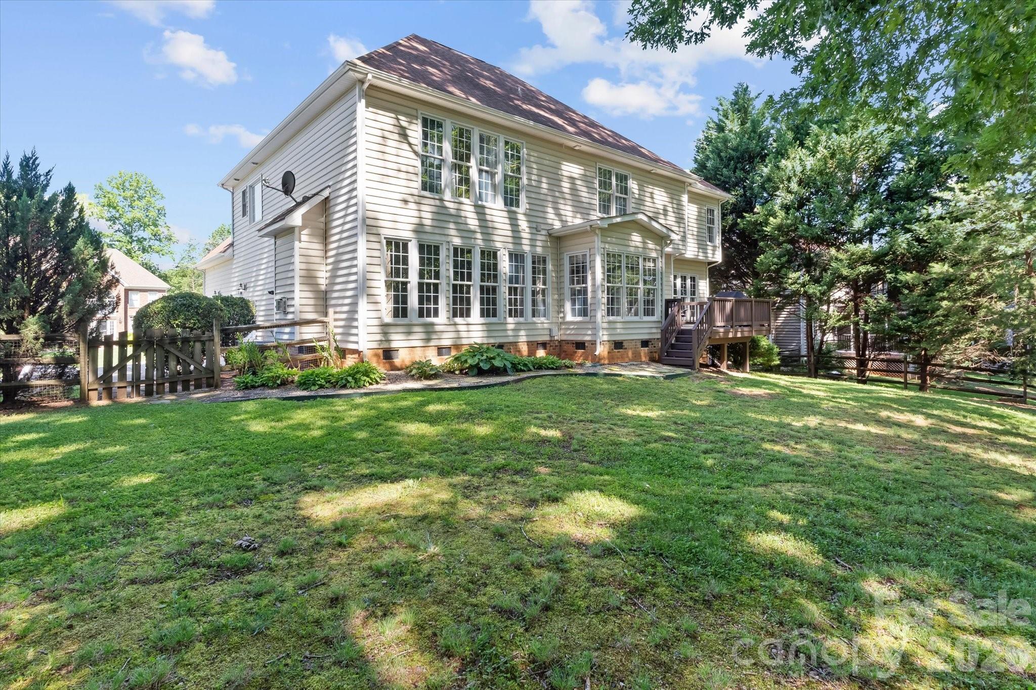 228 Forest Walk Way Property Photo 40