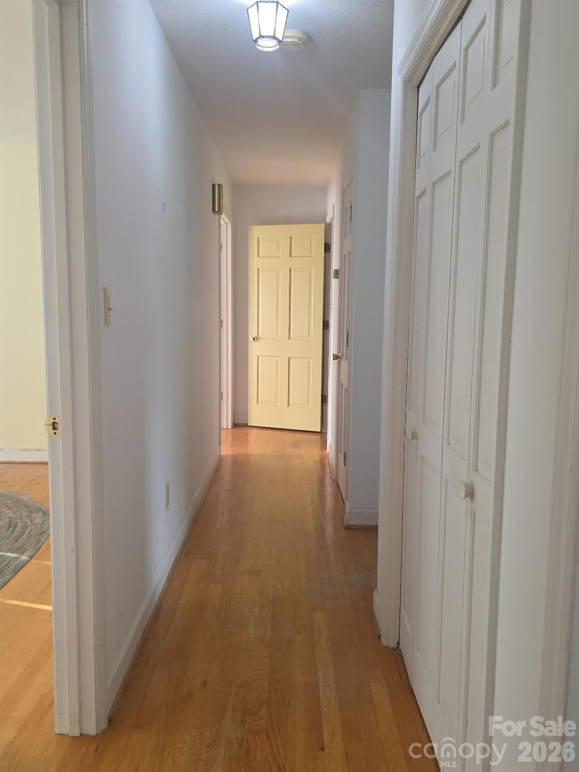 401 S Hickory Street Property Photo 11
