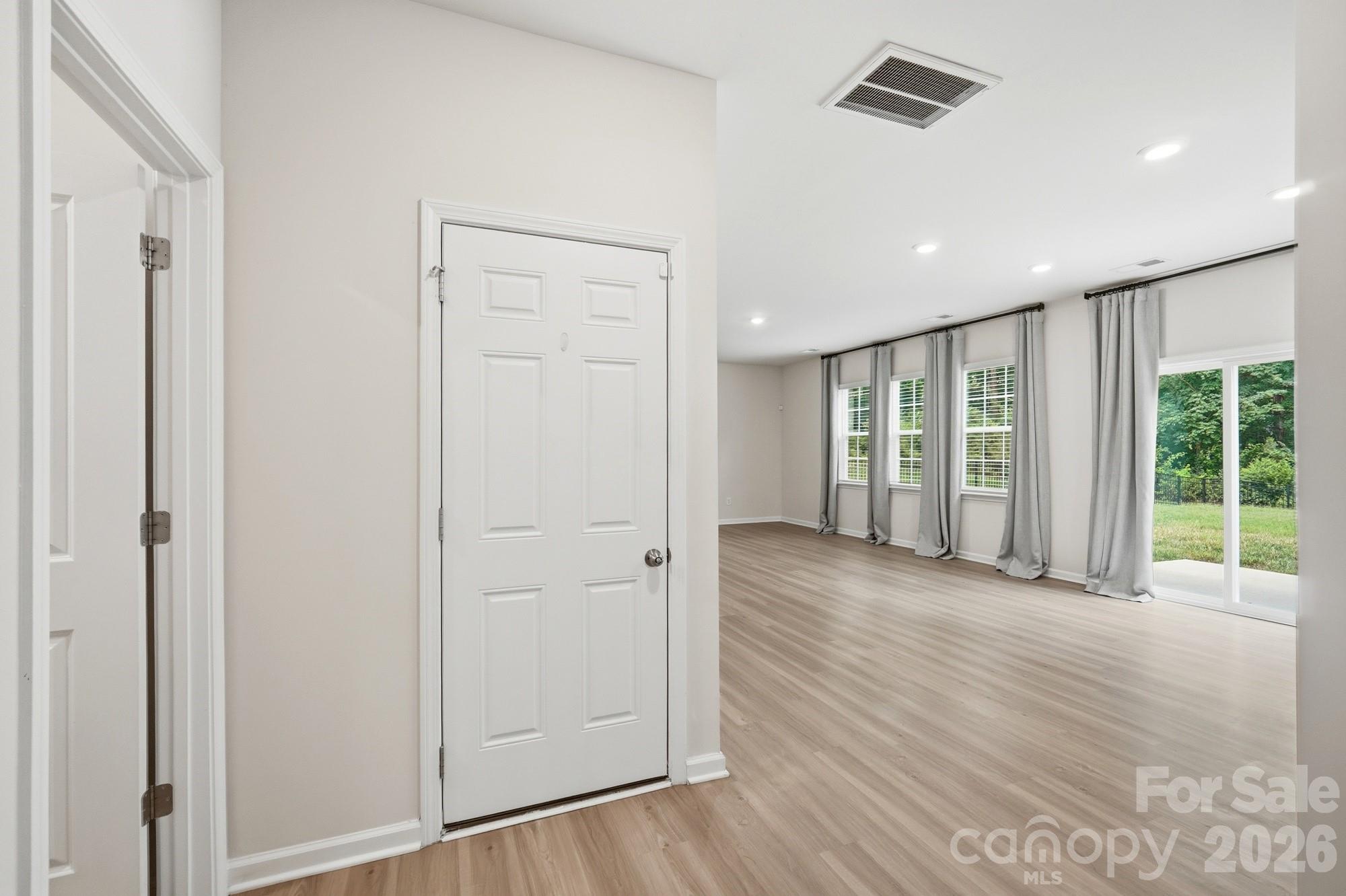 3348 Laurel Oak Lane Property Photo 8