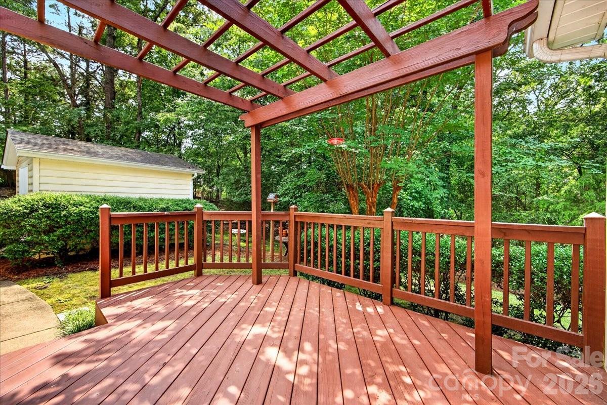 2703 Bremer Court Property Photo 8