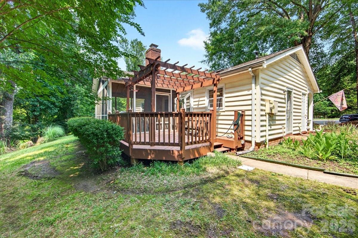 2703 Bremer Court Property Photo 10