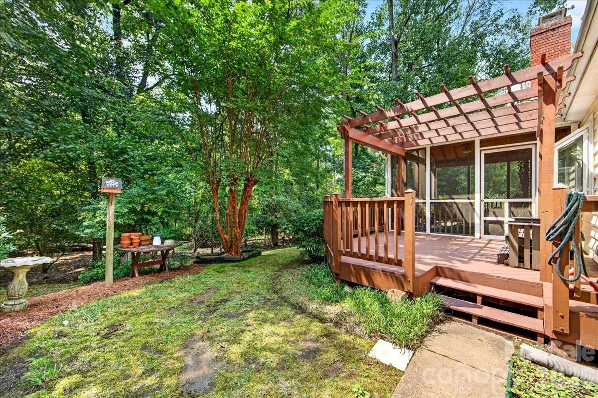 2703 Bremer Court Property Photo 11