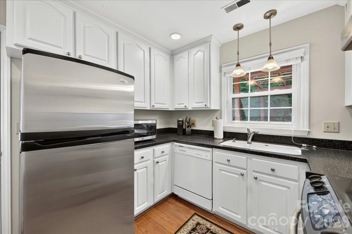 2703 Bremer Court Property Photo 20