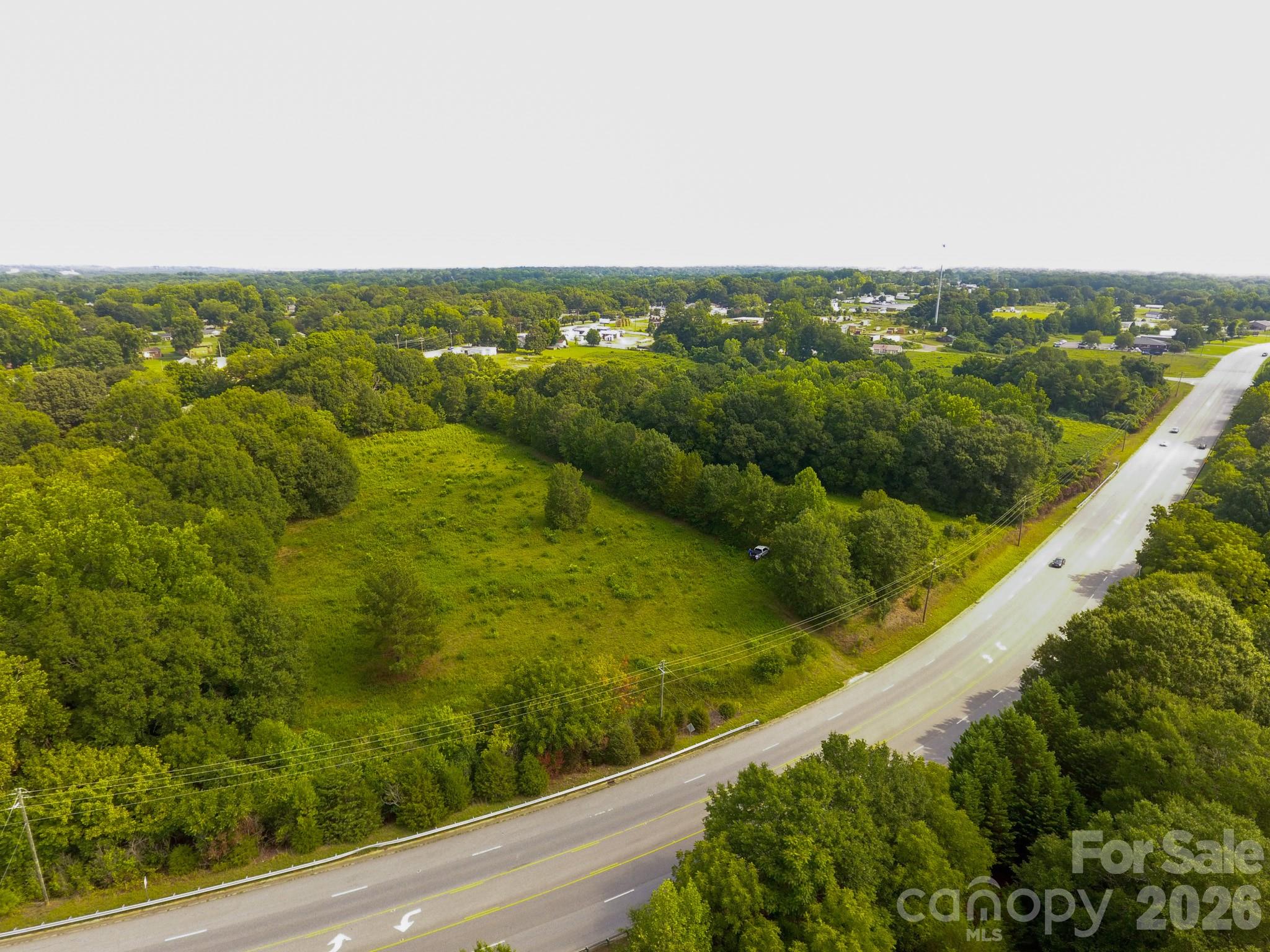 1740 S Dekalb Street Property Photo 3