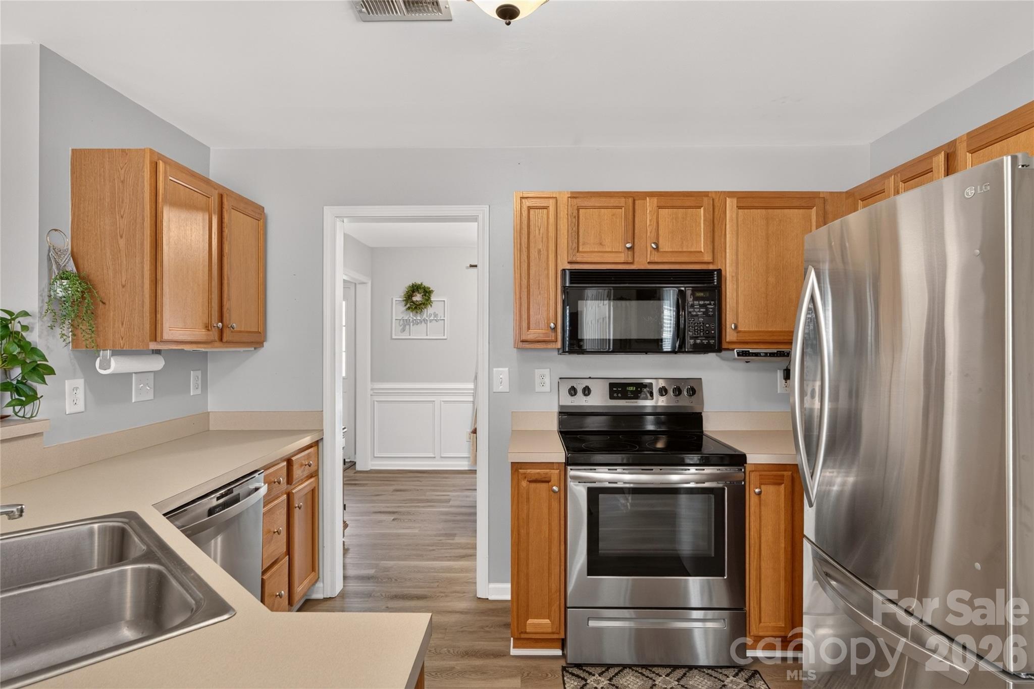 9200 High Rock Drive Property Photo 11
